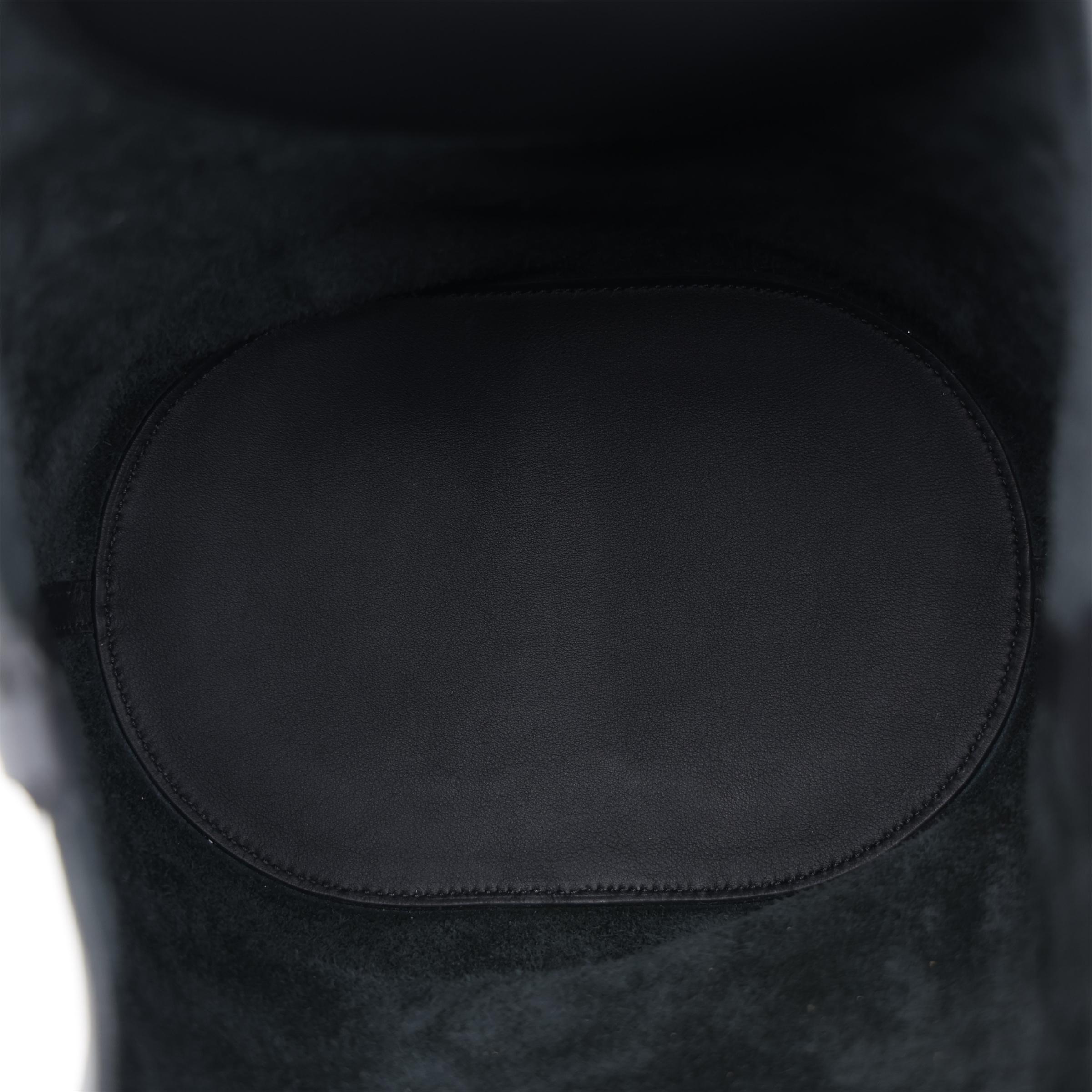 Brand New ( Rank N ) HERMÈS In-The-Loop 23 Noir (89) Clemence Palladium hardware K (2025) - 13