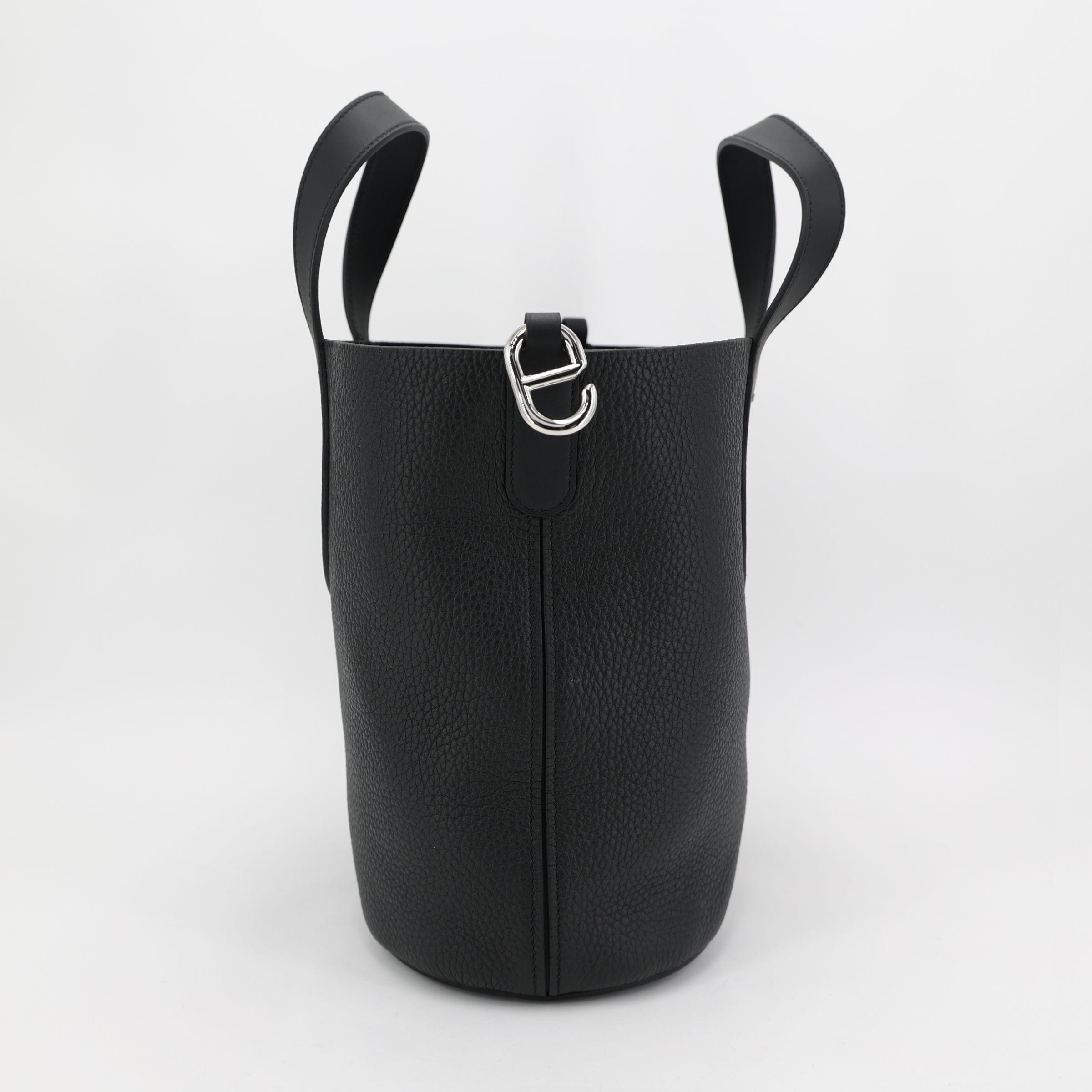 Brand New ( Rank N ) HERMÈS In-The-Loop 23 Noir (89) Clemence Palladium hardware K (2025) - 4