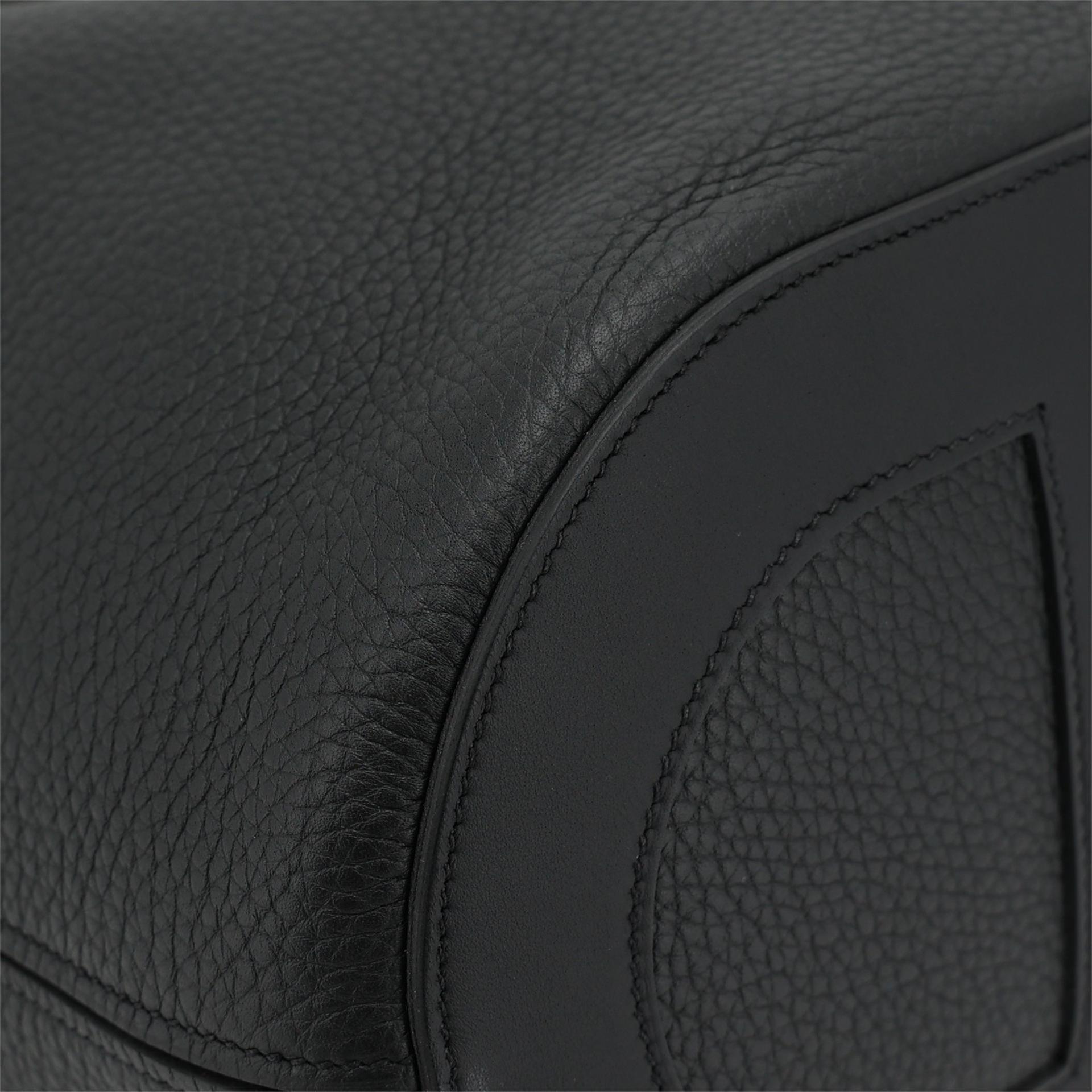 Brand New ( Rank N ) HERMÈS In-The-Loop 23 Noir (89) Clemence Palladium hardware K (2025) - 6