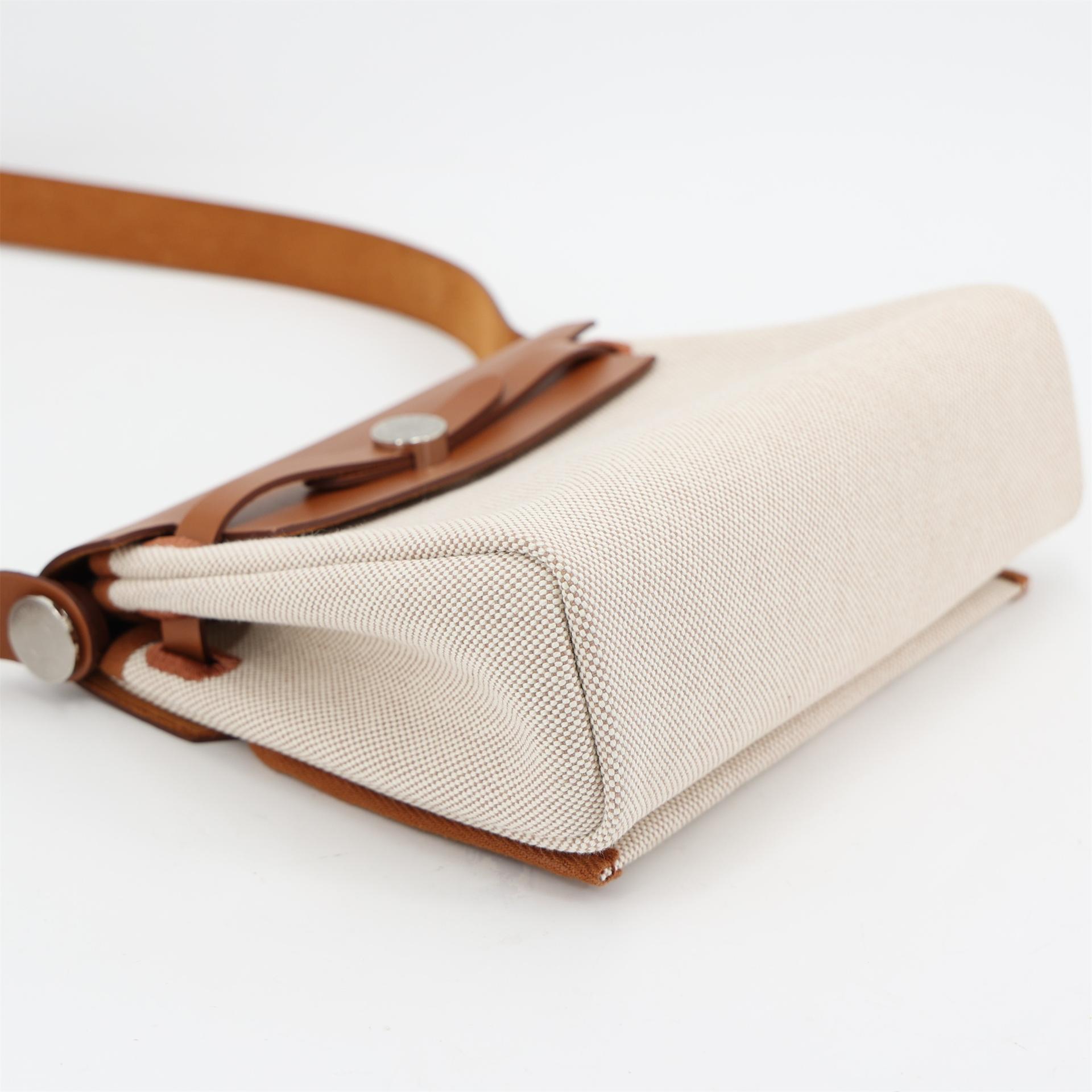 Unused ( Rank NS ) HERMÈS Herbag Zip Mini 20 Fauve (34) Canvas Vache Hunter Palladium hardware W (2024) - 4