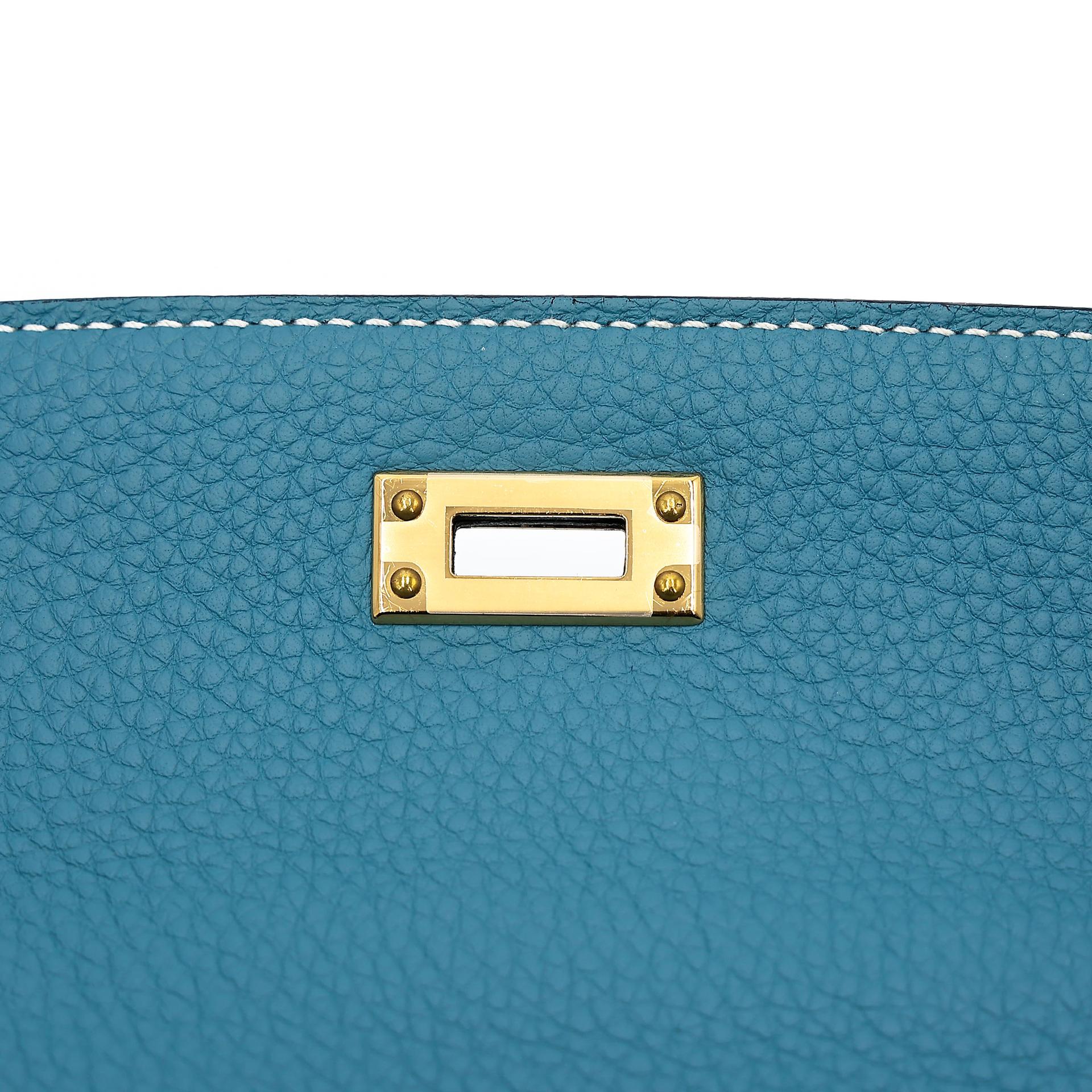 Very Good ( Rank A) HERMÈS Kelly 25 New Bleu Jean (D2) Togo Gold hardware B (2023) - 11