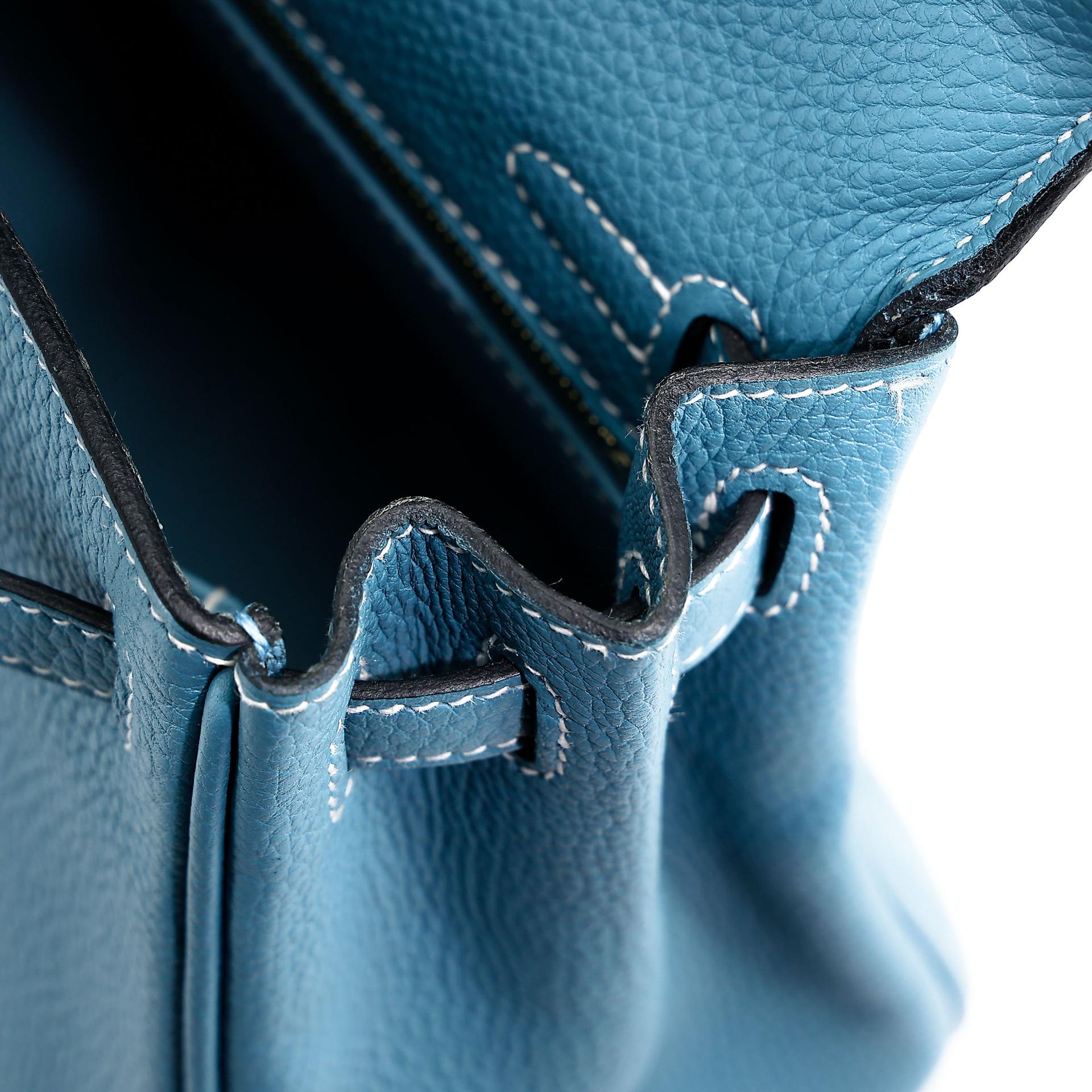 Very Good ( Rank A) HERMÈS Kelly 25 New Bleu Jean (D2) Togo Gold hardware B (2023) - 15