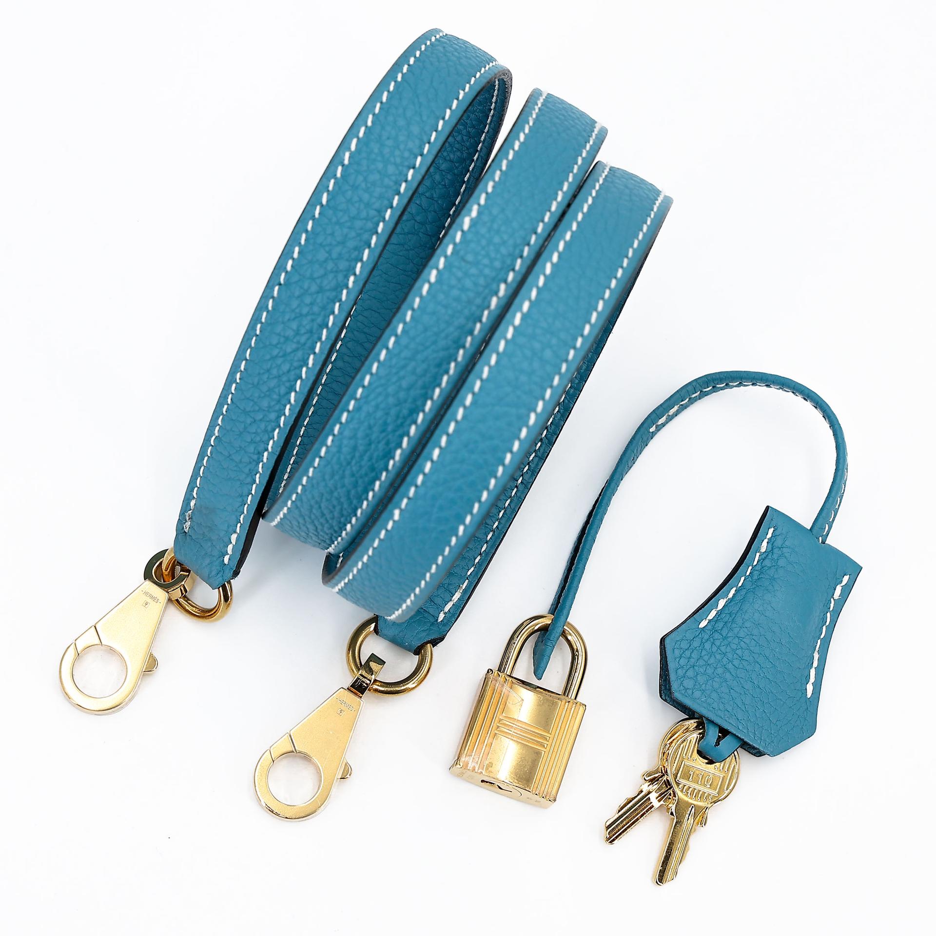 Very Good ( Rank A) HERMÈS Kelly 25 New Bleu Jean (D2) Togo Gold hardware B (2023) - 18