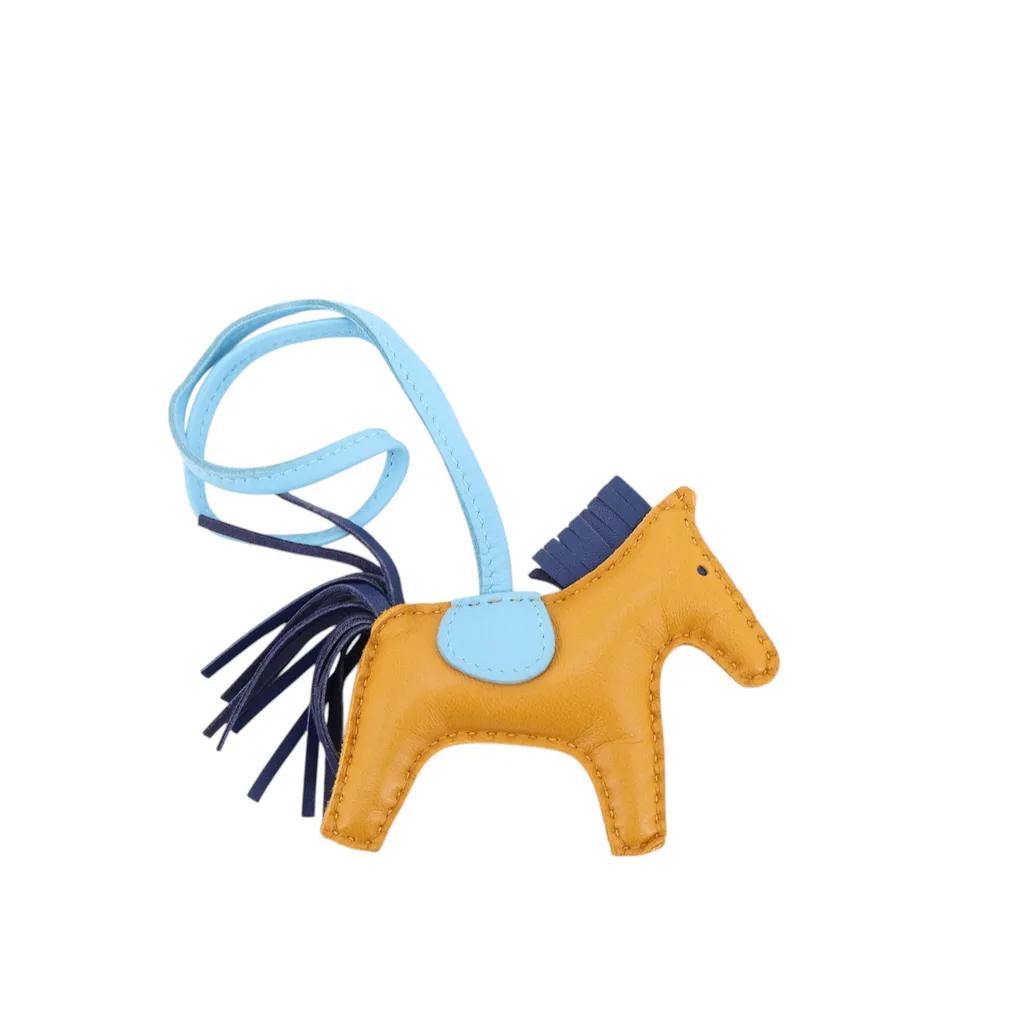 Rodeo PM Jaune d’Or (9V) Celeste (7N) Bleu de Malte (7L)