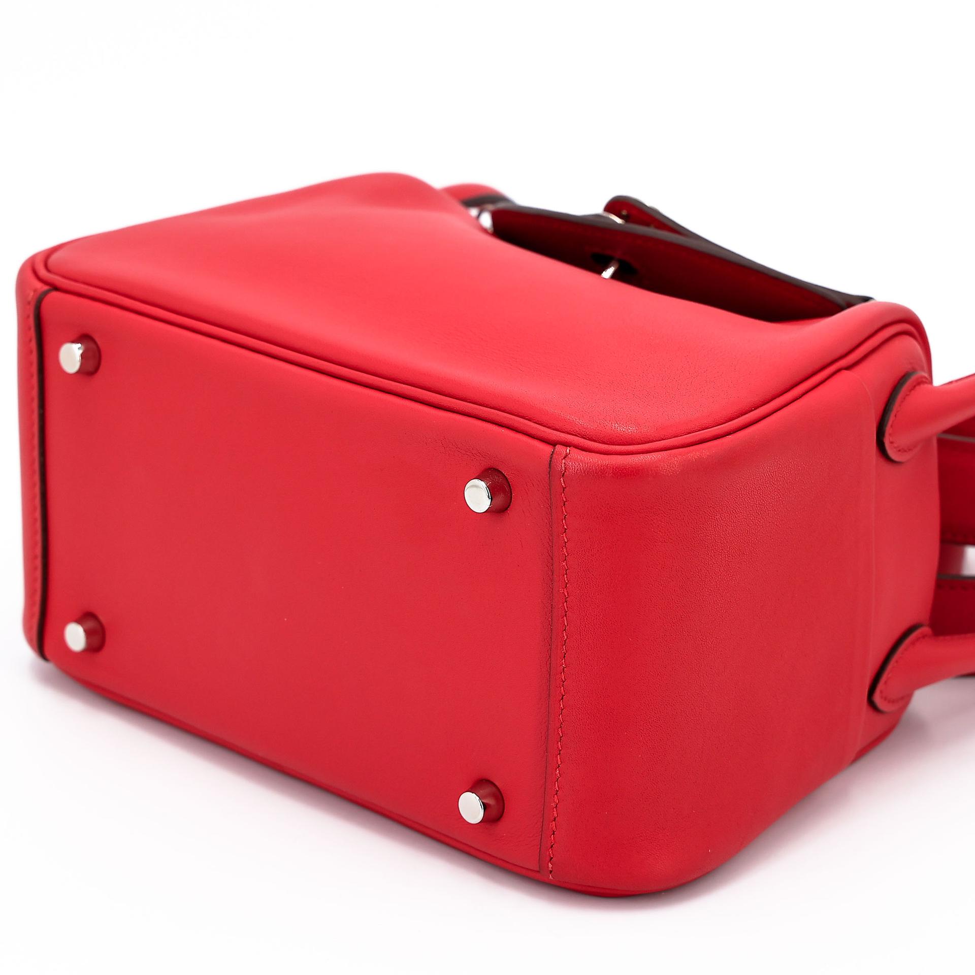 Very Good ( Rank A) HERMÈS Mini Lindy Rouge Piment (5X) Swift Palladium hardware Z (2021) - 4