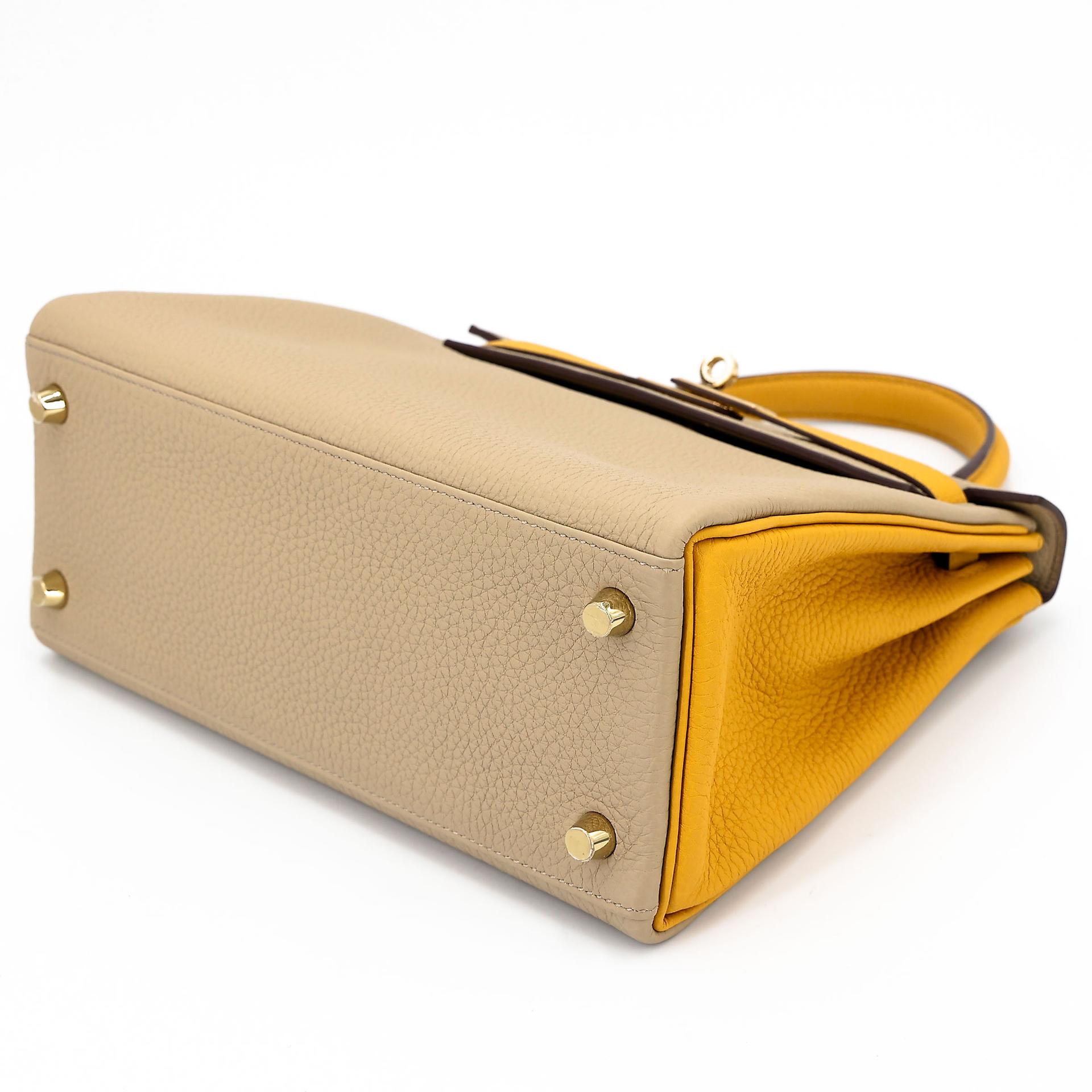 Excellent ( Rank SA ) HERMÈS Special Order Kelly 25 HSS Trench (S2) Jaune Ambre (9D) Togo Permabrass hardware D (2019) - 4