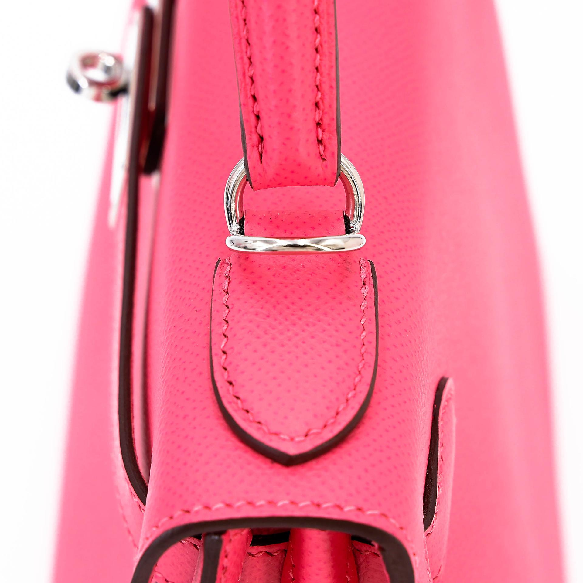 Very Good ( Rank A) HERMÈS Kelly 28 Sellier Rose Azalee (8W) Epsom Palladium hardware C (2018) - 9
