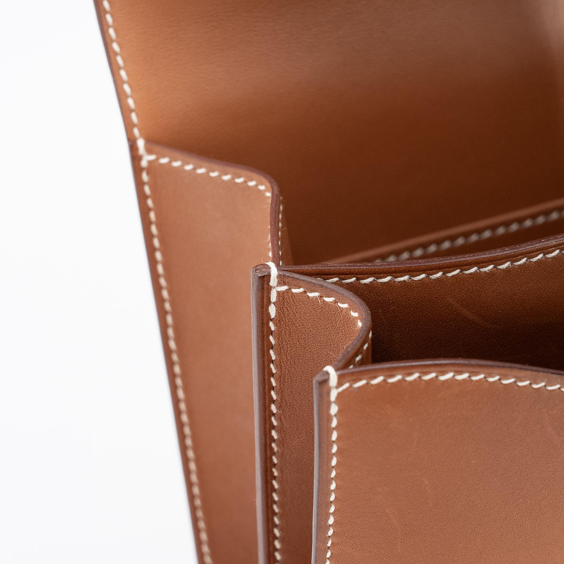 Very Good ( Rank A) HERMÈS Constance Mini Fauve (34) Barenia Palladium hardware C (2018) - 12