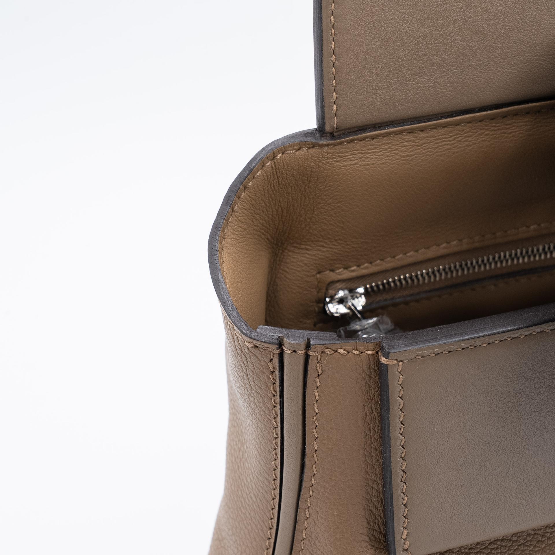 Very Good ( Rank A) HERMÈS 24/24 - 21 mini Beige Marfa (8Q) Etoupe (18) Evercolor Swift Palladium hardware Z (2021) - 12