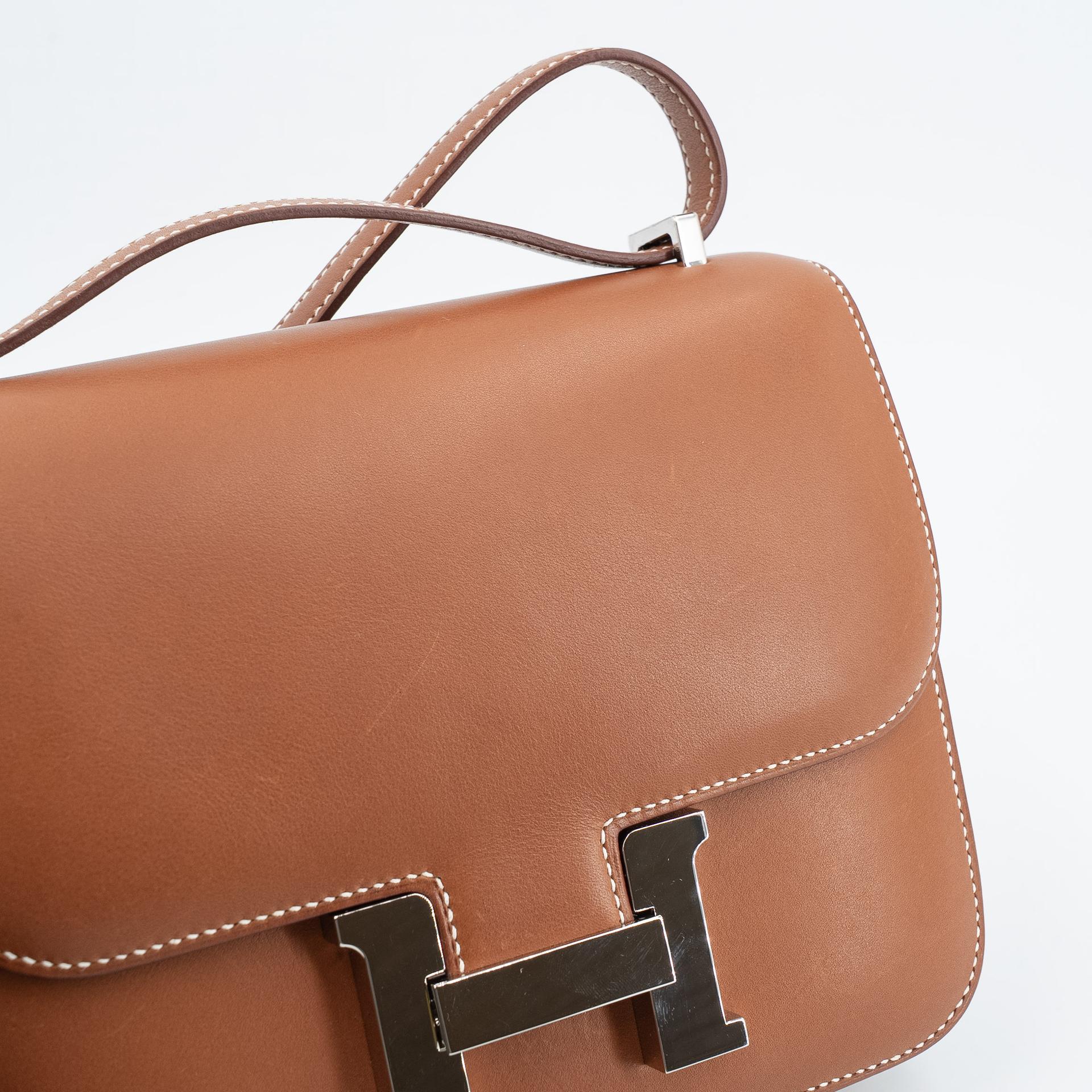 Very Good ( Rank A) HERMÈS Constance Mini Fauve (34) Barenia Palladium hardware C (2018) - 21