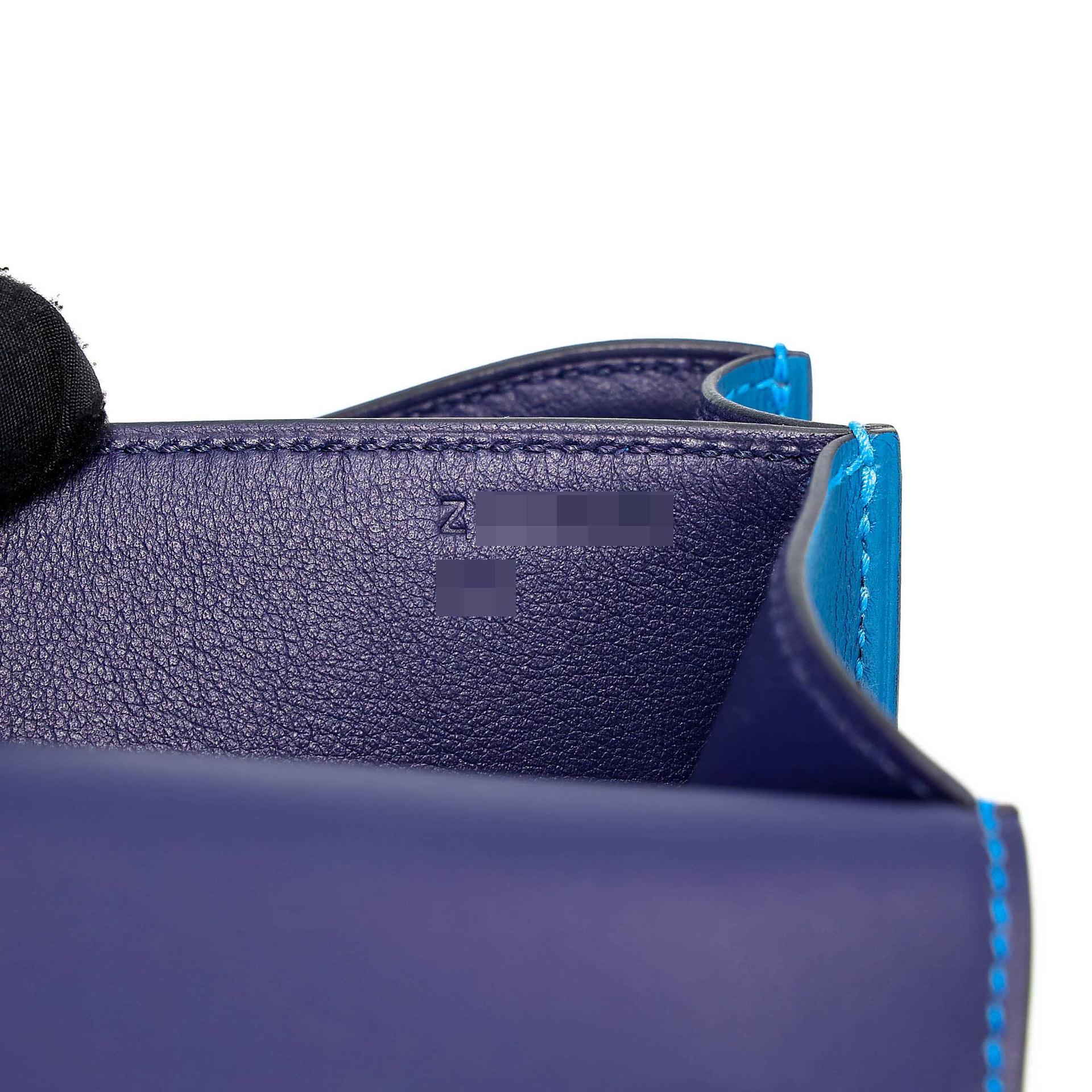 Excellent ( Rank SA ) HERMÈS Constance Mini Verso Mykonos (7Q) Bleu Encre (M3) Swift Palladium hardware Z (2021) - 17