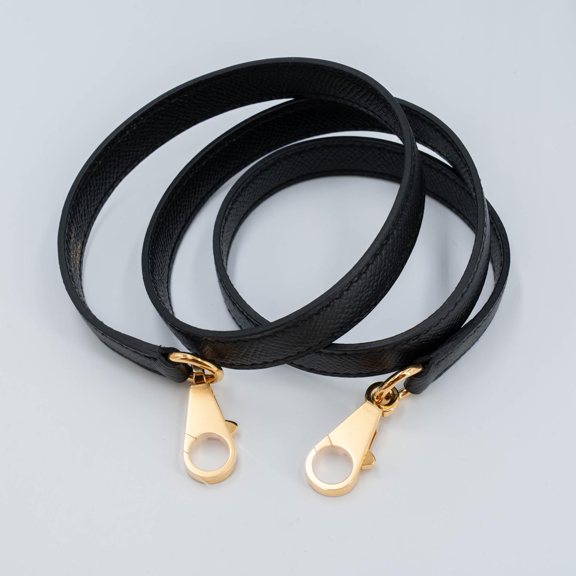 Unused ( Rank NS ) HERMÈS Kelly 28 Noir (89) Epsom Gold hardware Square R (2014) - 16