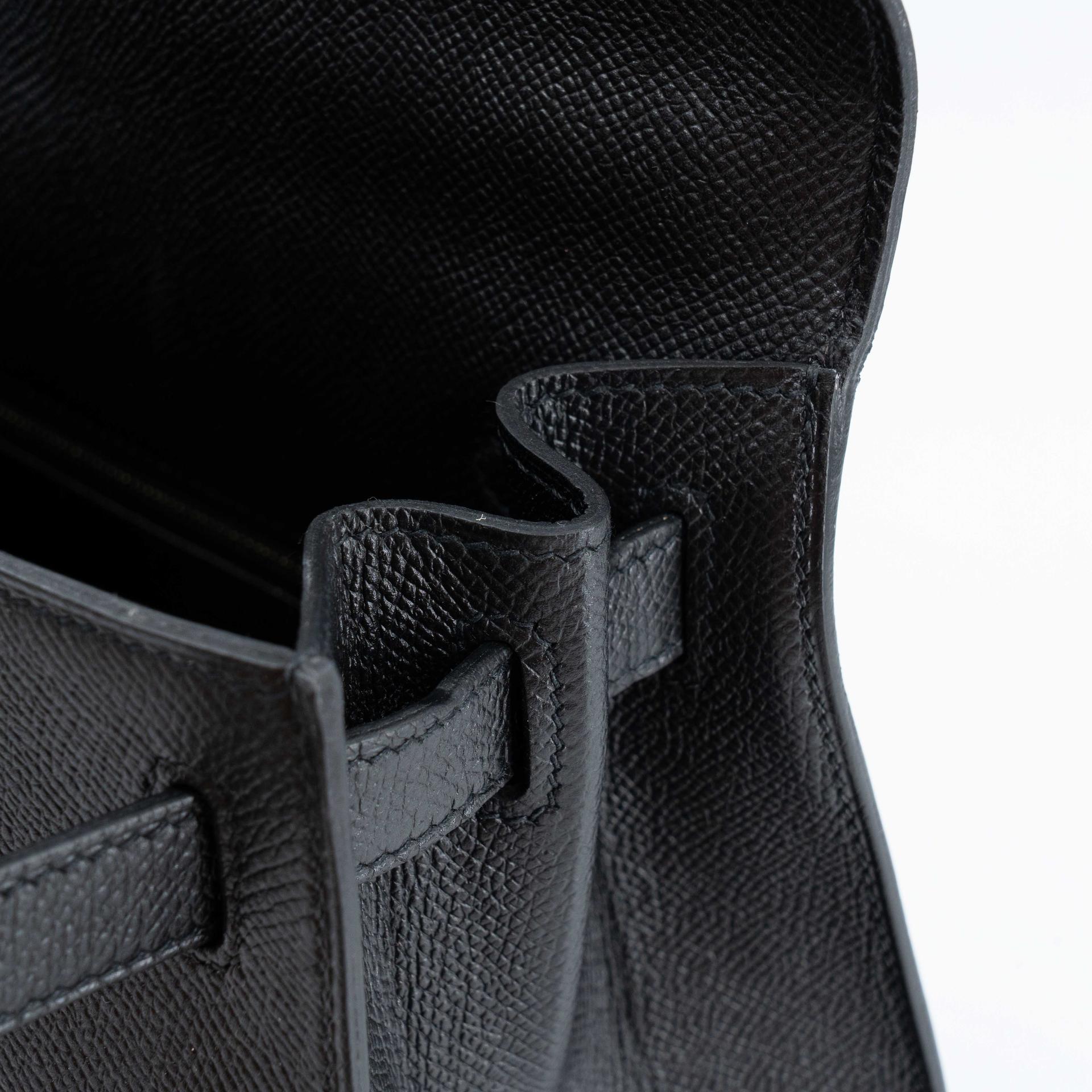 Unused ( Rank NS ) HERMÈS Kelly 28 Noir (89) Epsom Gold hardware Square R (2014) - 12