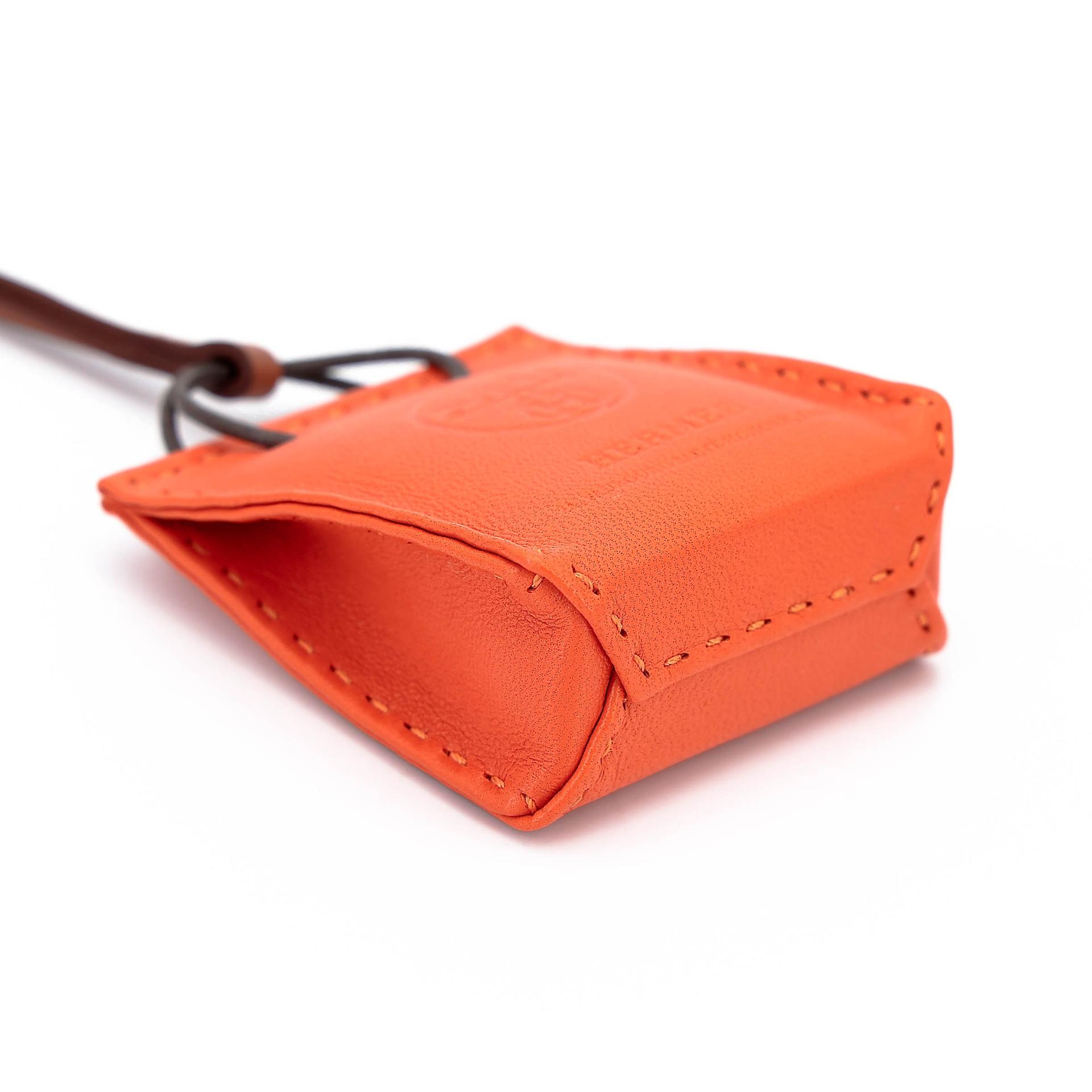 未使用保存品 HERMÈS 愛馬仕 Sac Orange Bag 掛件 9J 火焰橙 Feu 37 金棕色 Gold Agneau阿格諾 Z刻 2021年 - 11