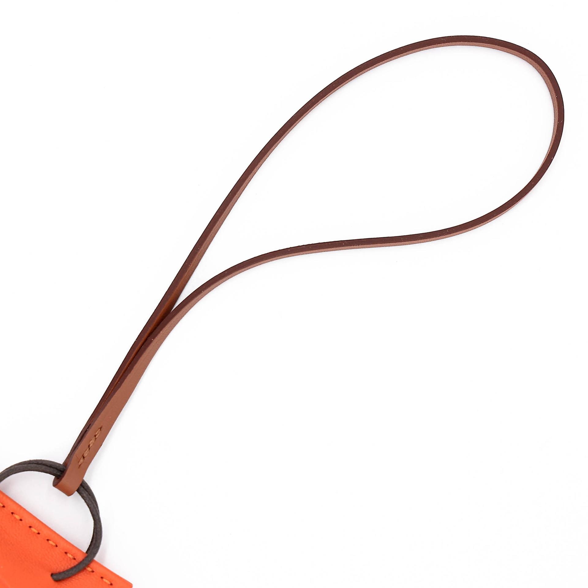 未使用保存品 HERMÈS 愛馬仕 Sac Orange Bag 掛件 9J 火焰橙 Feu 37 金棕色 Gold Agneau阿格諾 Z刻 2021年 - 4