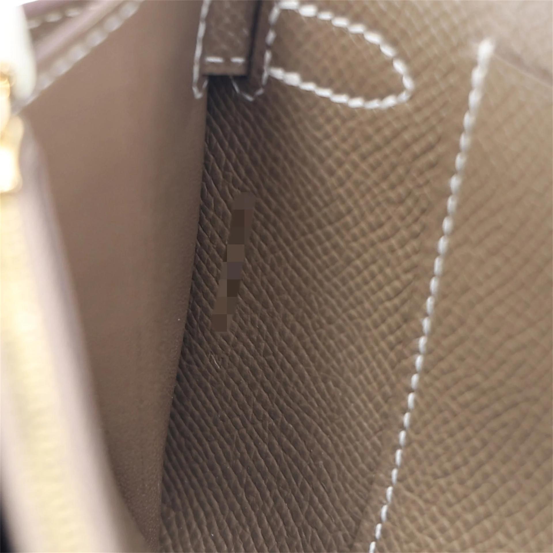 Excellent ( Rank SA ) HERMÈS Kelly To Go Wallet Etoupe (18) Epsom Gold hardware Z (2021) - 14