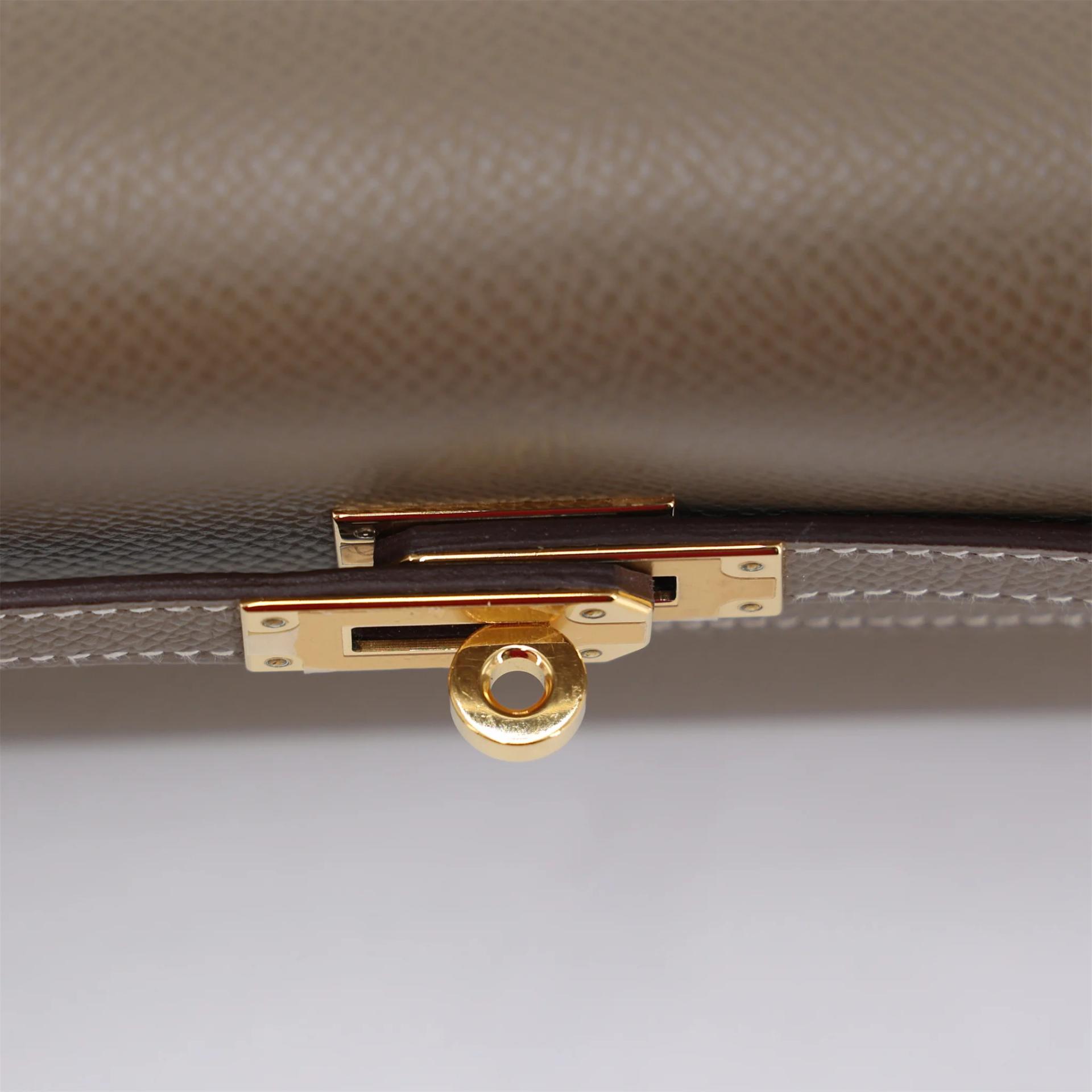 Excellent ( Rank SA ) HERMÈS Kelly To Go Wallet Etoupe (18) Epsom Gold hardware Z (2021) - 8