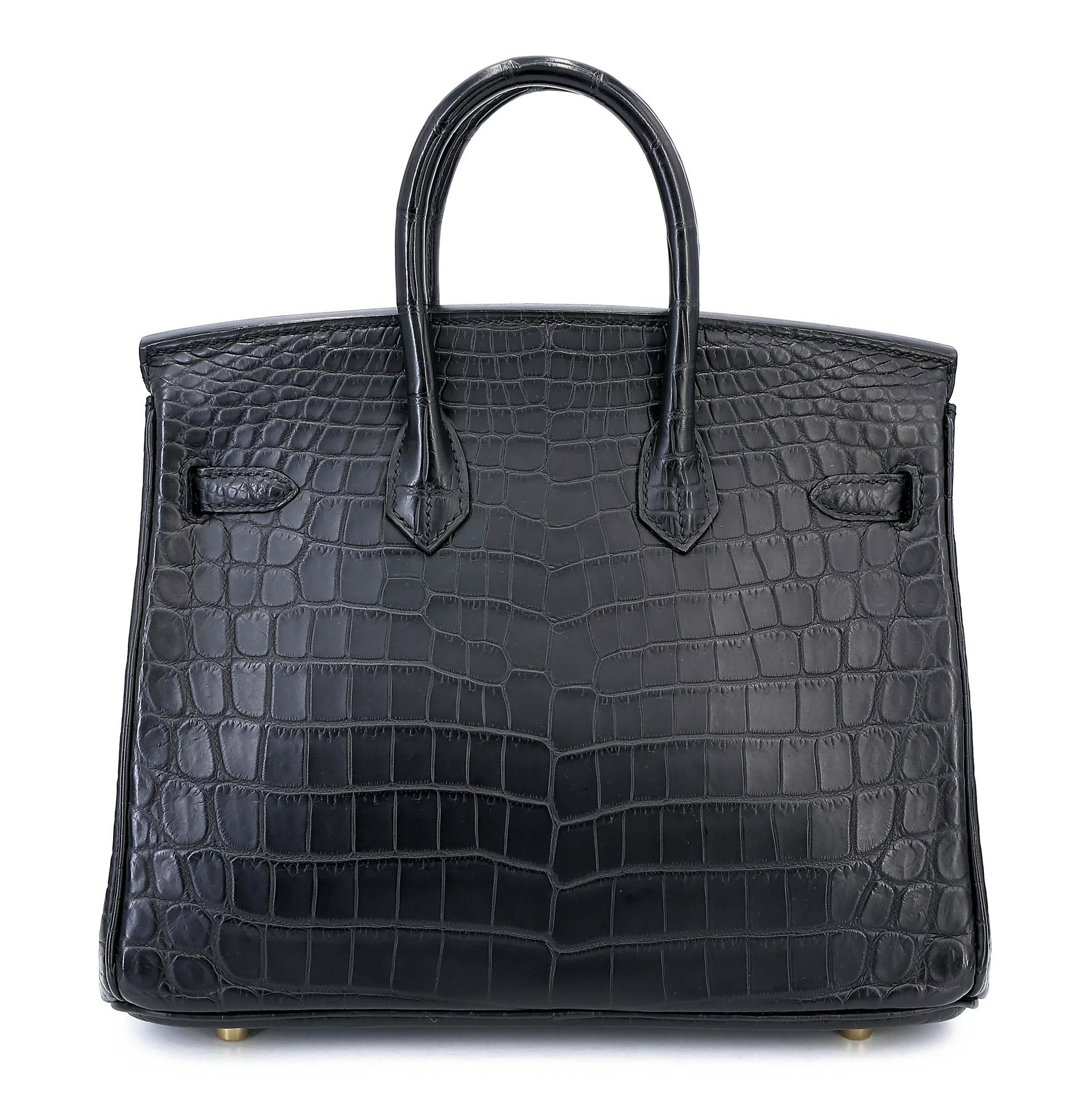 Excellent ( Rank SA ) HERMÈS Birkin 25 Noir (89) Matte Niloticus Crocodile Gold hardware R (2014) - 2