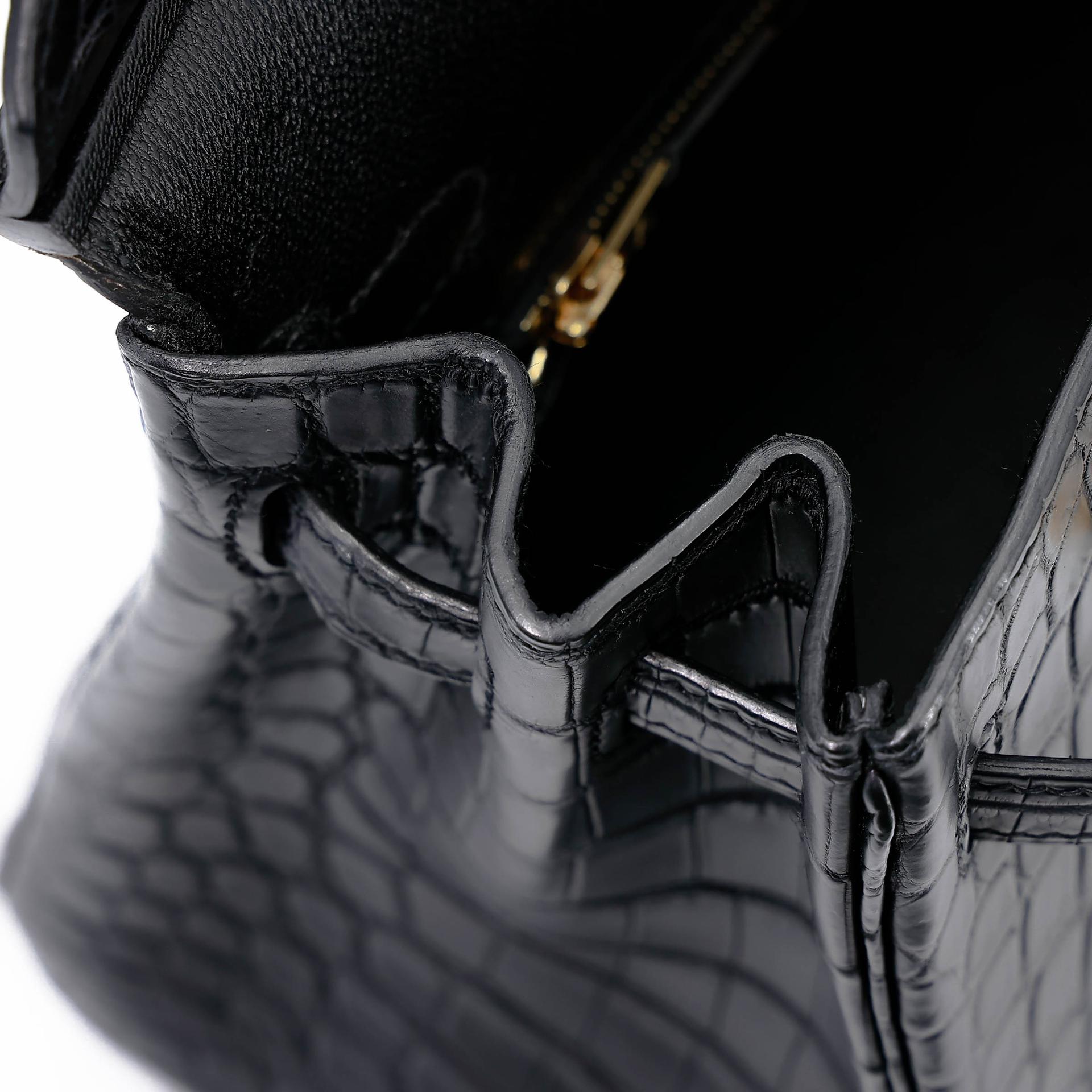 Excellent ( Rank SA ) HERMÈS Birkin 25 Noir (89) Matte Niloticus Crocodile Gold hardware R (2014) - 17
