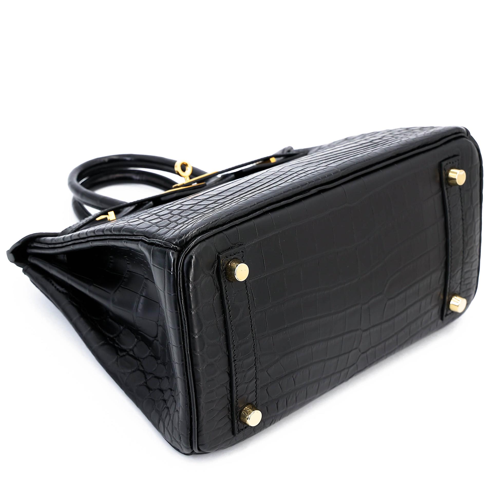 Excellent ( Rank SA ) HERMÈS Birkin 25 Noir (89) Matte Niloticus Crocodile Gold hardware R (2014) - 5