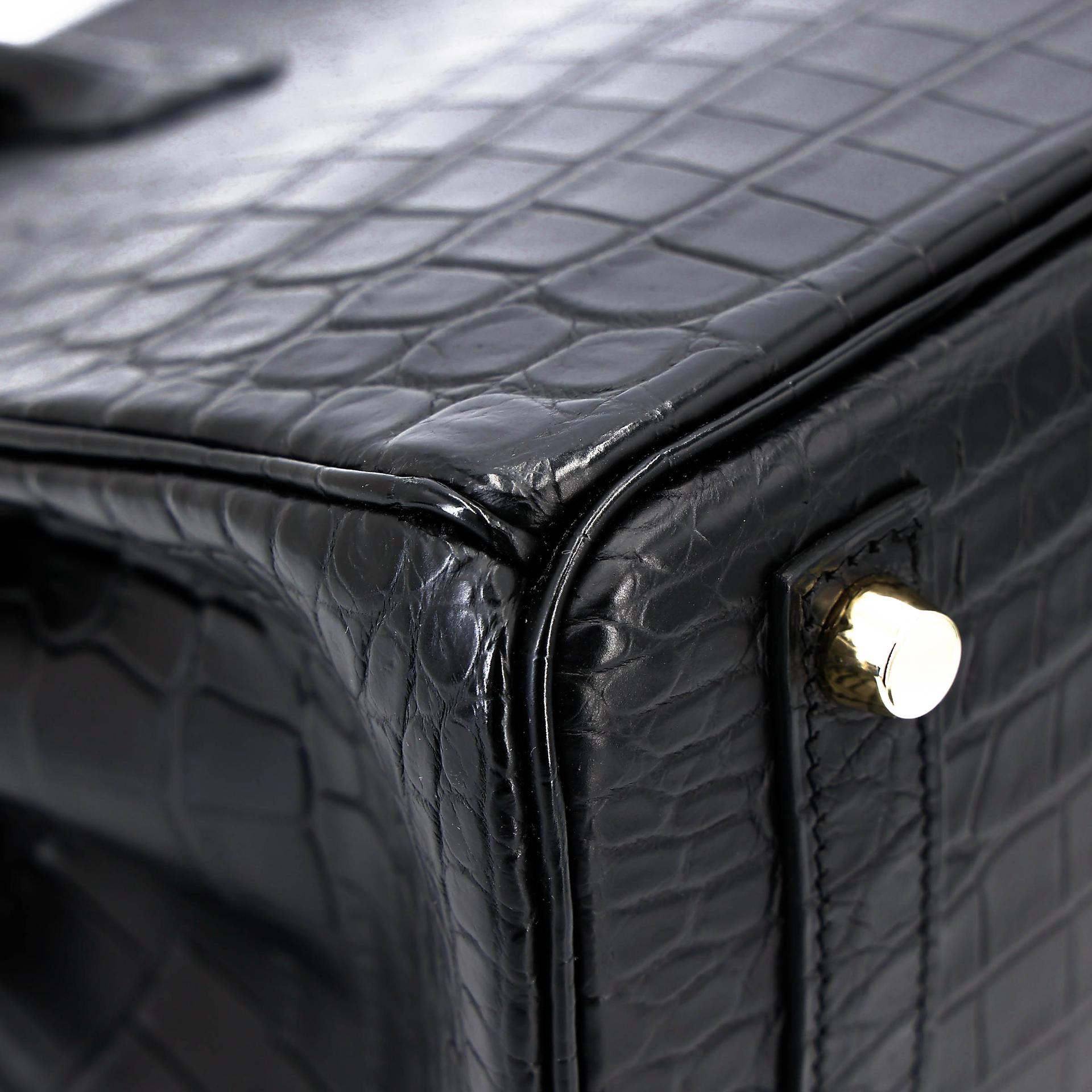 Excellent ( Rank SA ) HERMÈS Birkin 25 Noir (89) Matte Niloticus Crocodile Gold hardware R (2014) - 11