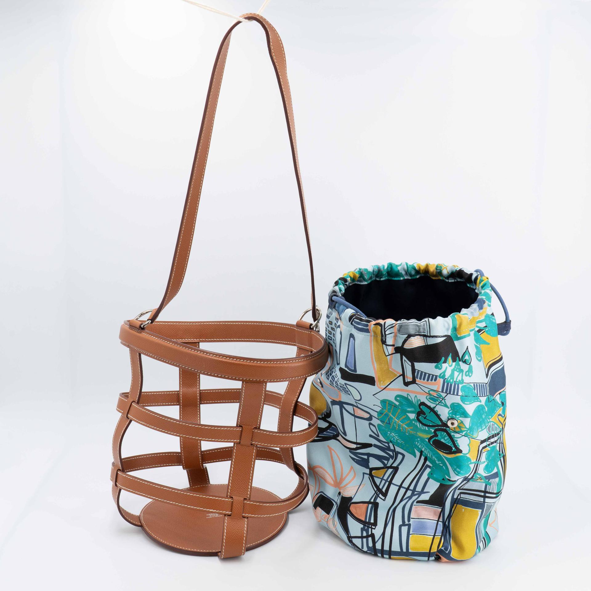 Very Good ( Rank A) HERMÈS Musardine Bucket bag Gold (37) Epsom silk Palladium hardware X (2016) - 12