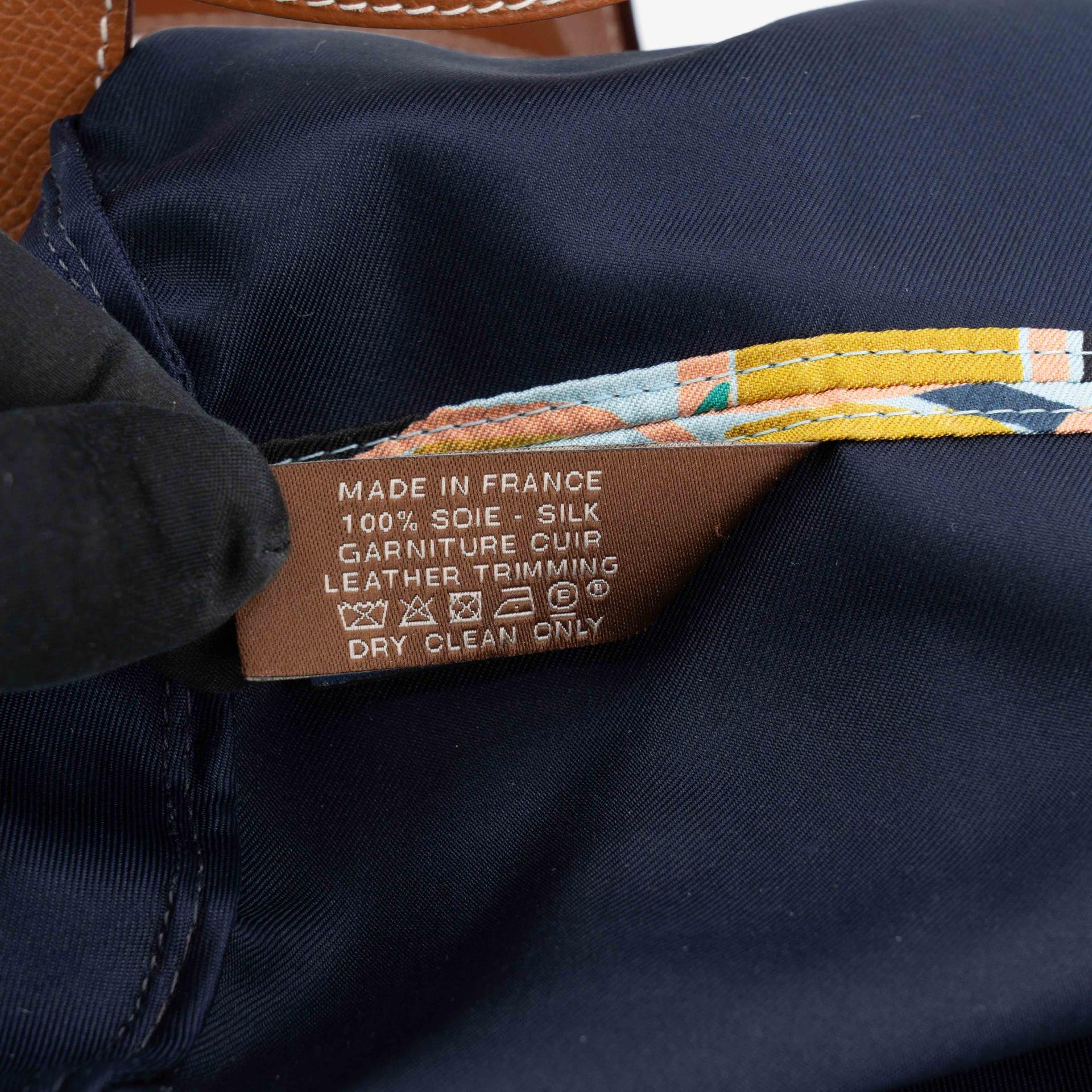 Very Good ( Rank A) HERMÈS Musardine Bucket bag Gold (37) Epsom silk Palladium hardware X (2016) - 14