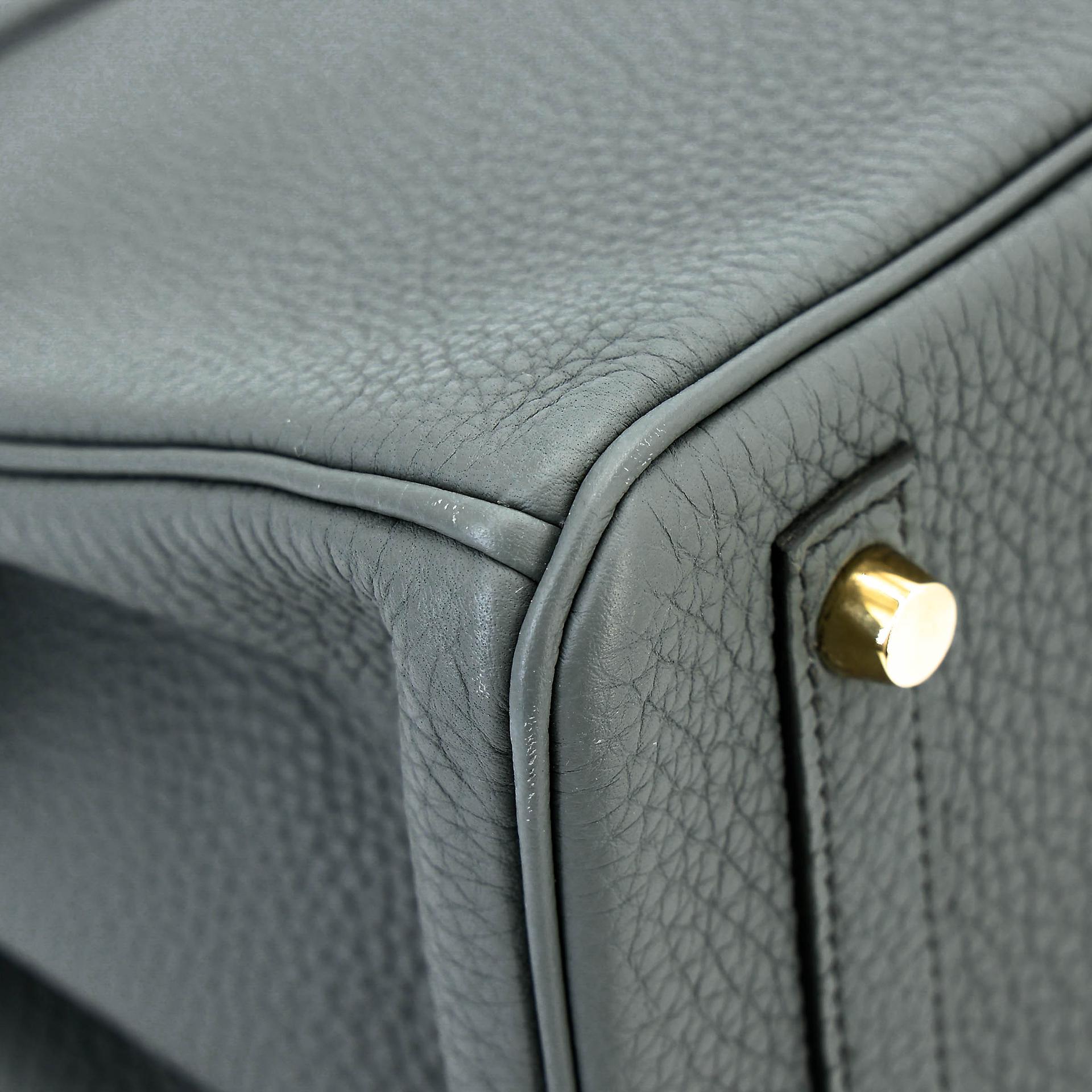 Very Good ( Rank A) HERMÈS Birkin 30 Vert Amande (63) Togo Gold hardware D (2019) - 12