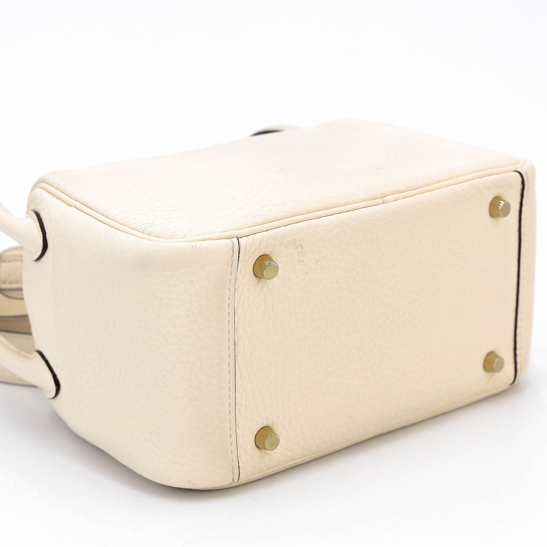 中古AB HERMÈS 愛馬仕 Mini Lindy I2 奶油白 Nata Clemence小牛皮 金扣 U刻 2022年 - 7