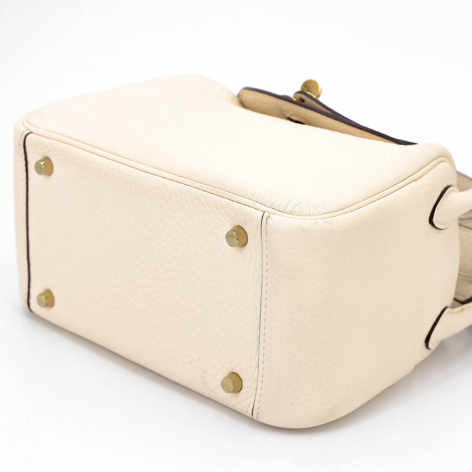 中古AB HERMÈS 愛馬仕 Mini Lindy I2 奶油白 Nata Clemence小牛皮 金扣 U刻 2022年 - 4