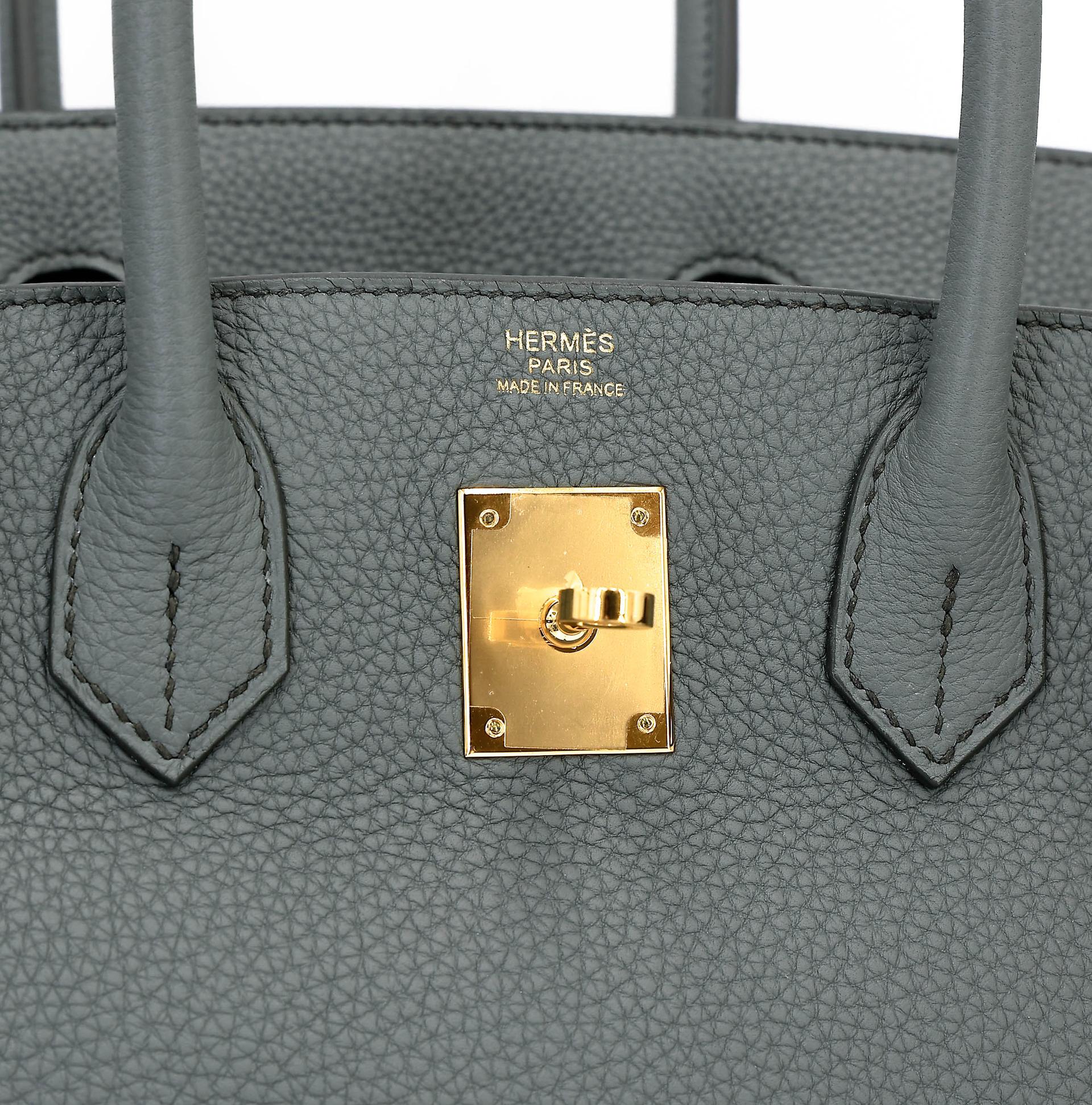 Very Good ( Rank A) HERMÈS Birkin 30 Vert Amande (63) Togo Gold hardware D (2019) - 16