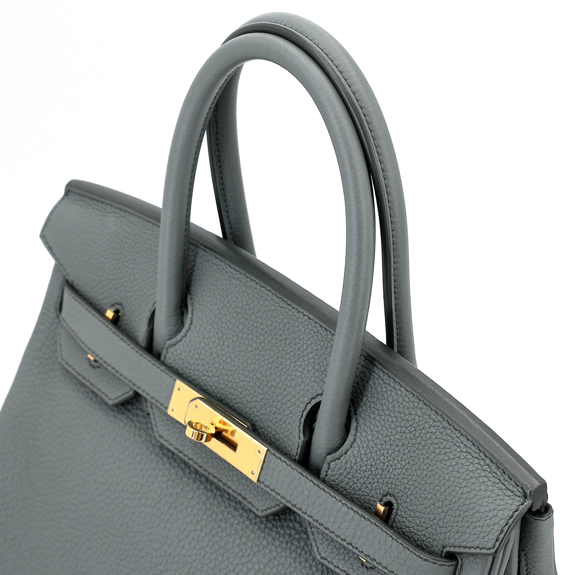 Very Good ( Rank A) HERMÈS Birkin 30 Vert Amande (63) Togo Gold hardware D (2019) - 4