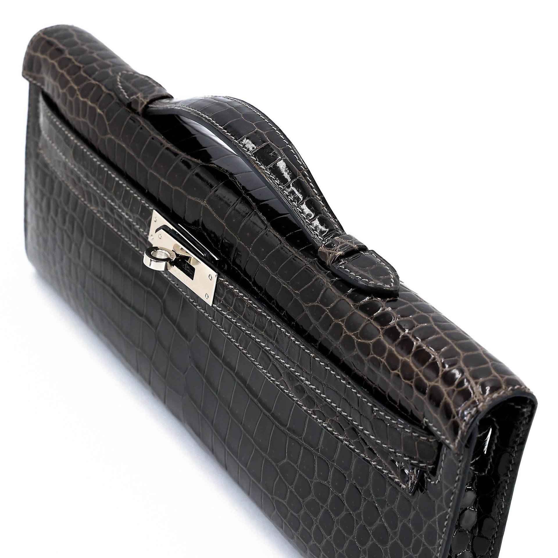 Very Good ( Rank A) HERMÈS Kelly Cut Graphite (88) Shiny Porosus Crocodile Palladium hardware Square R (2014) - 4