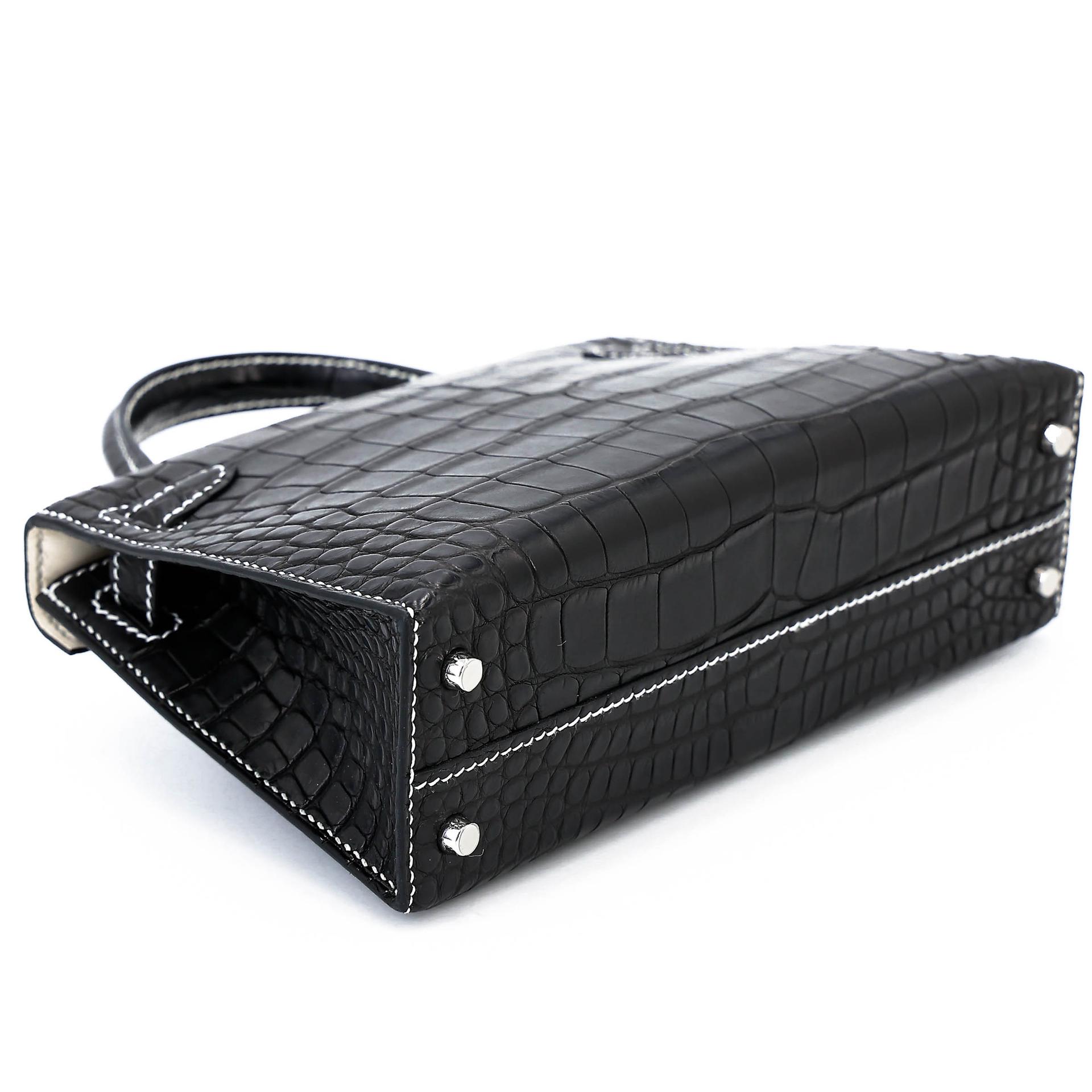 全新 HERMÈS 愛馬仕 馬蹄印定制 Mini Kelly 二代 HSS 89 黑色 Noir (Black) I2 奶油白 Nata □ 短吻鱷 霧面 銀扣 K刻 2025年 - 7