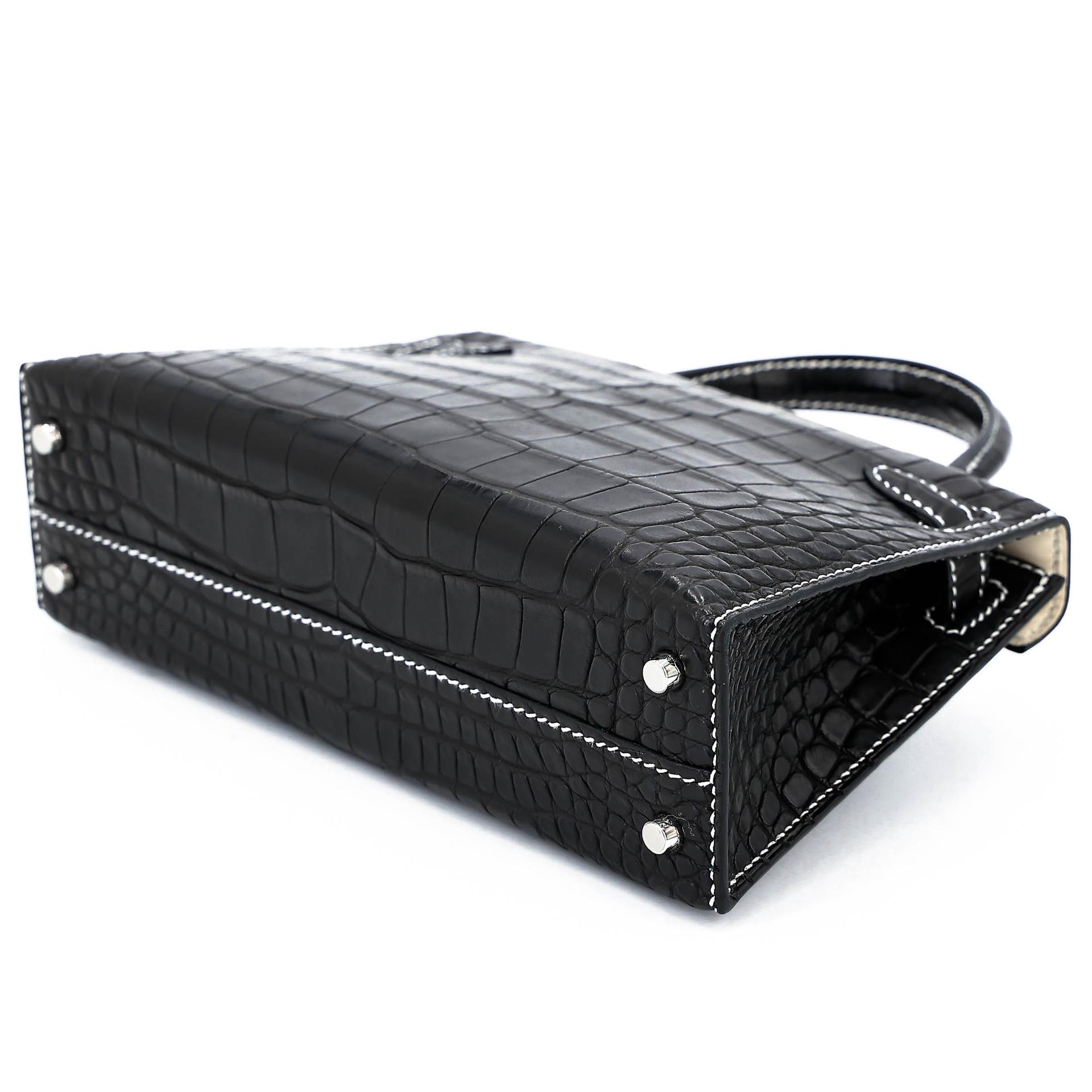 全新 HERMÈS 愛馬仕 馬蹄印定制 Mini Kelly 二代 HSS 89 黑色 Noir (Black) I2 奶油白 Nata □ 短吻鱷 霧面 銀扣 K刻 2025年 - 6