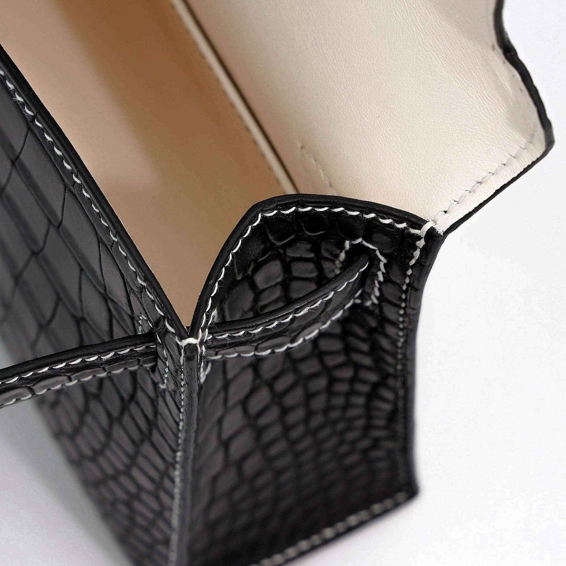 全新 HERMÈS 愛馬仕 馬蹄印定制 Mini Kelly 二代 HSS 89 黑色 Noir (Black) I2 奶油白 Nata □ 短吻鱷 霧面 銀扣 K刻 2025年 - 15