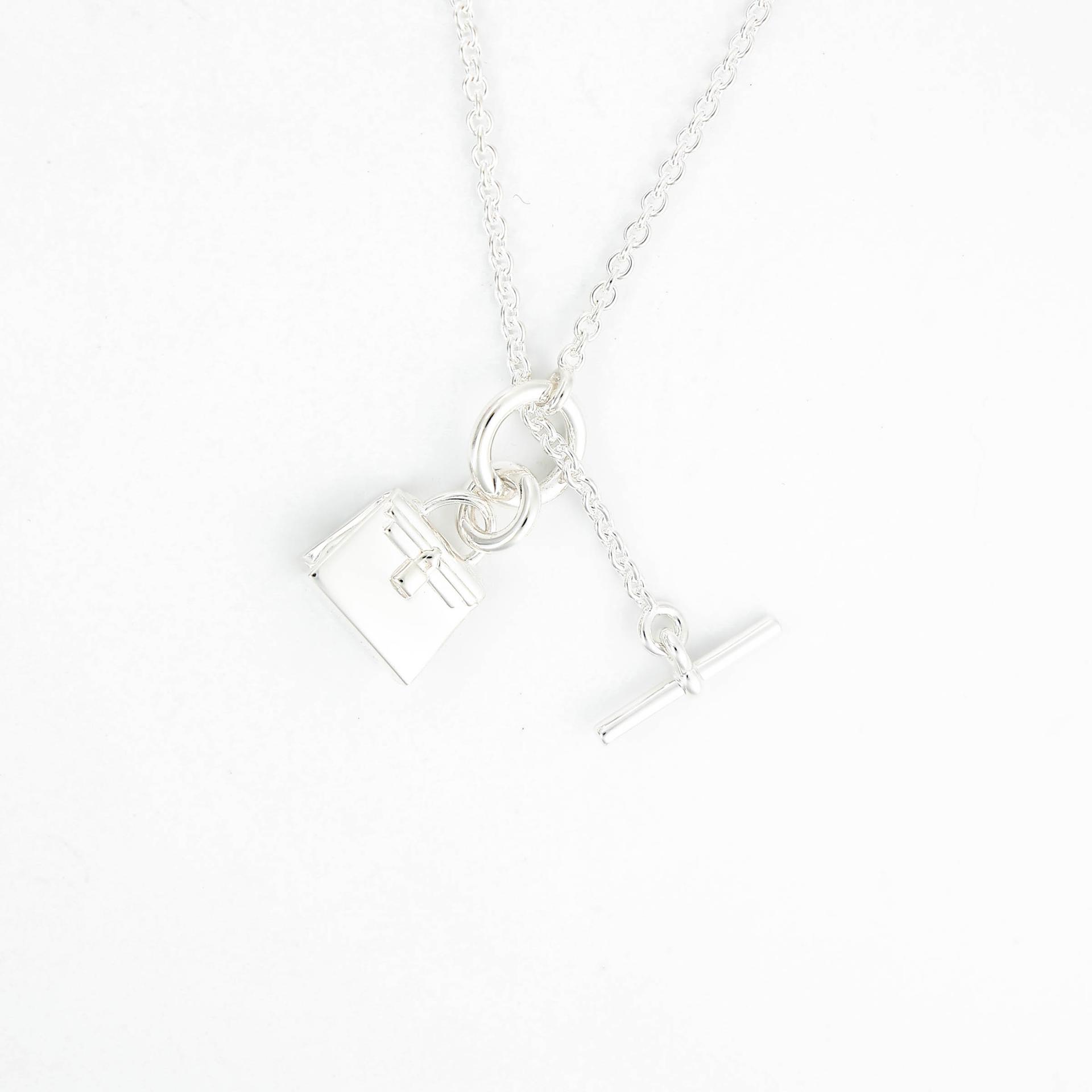 Amulettes Kelly Pendant Silver