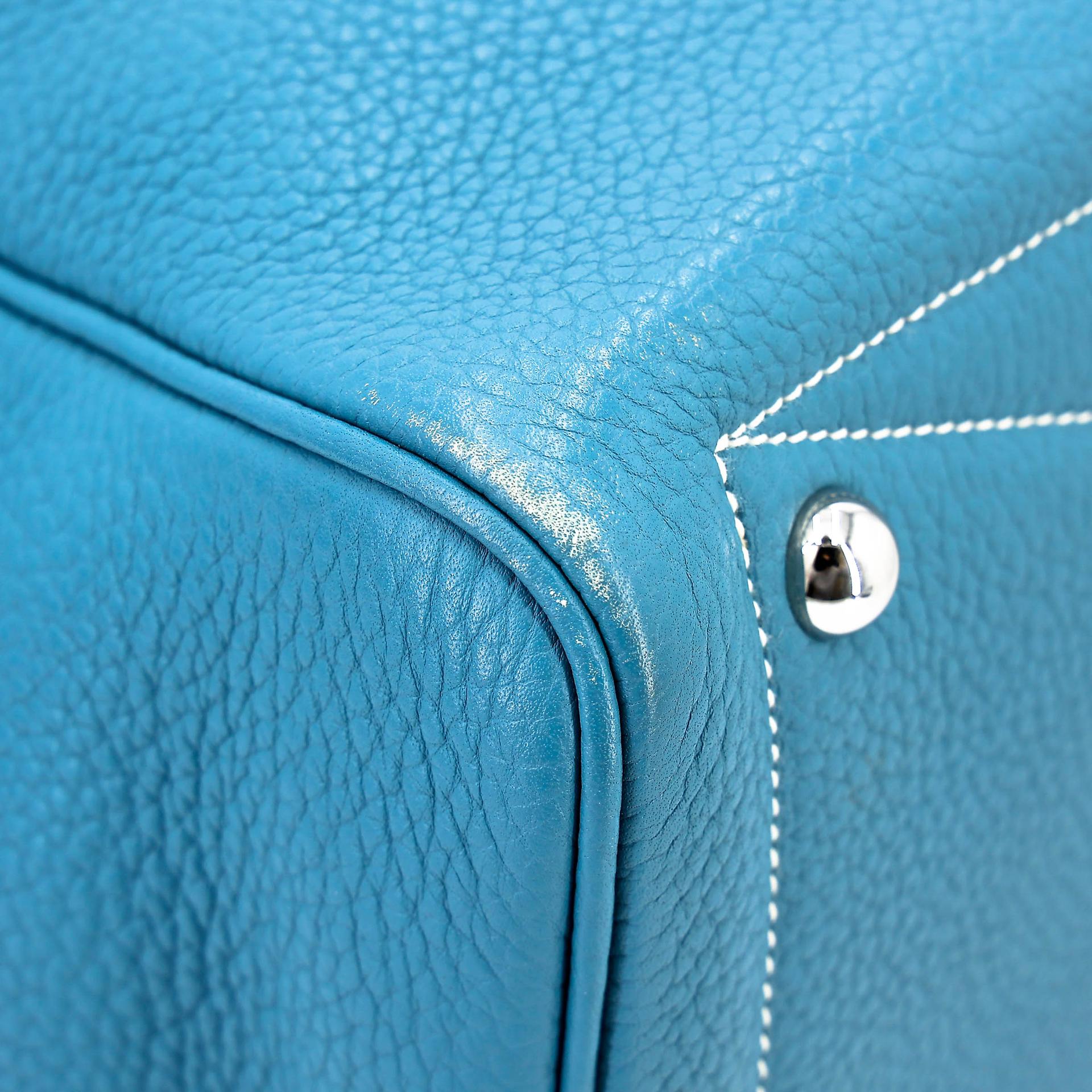 Good ( Rank AB) HERMÈS Victoria 35 Bleu Jean (75) Clemence Palladium hardware Square R (2014) - 9