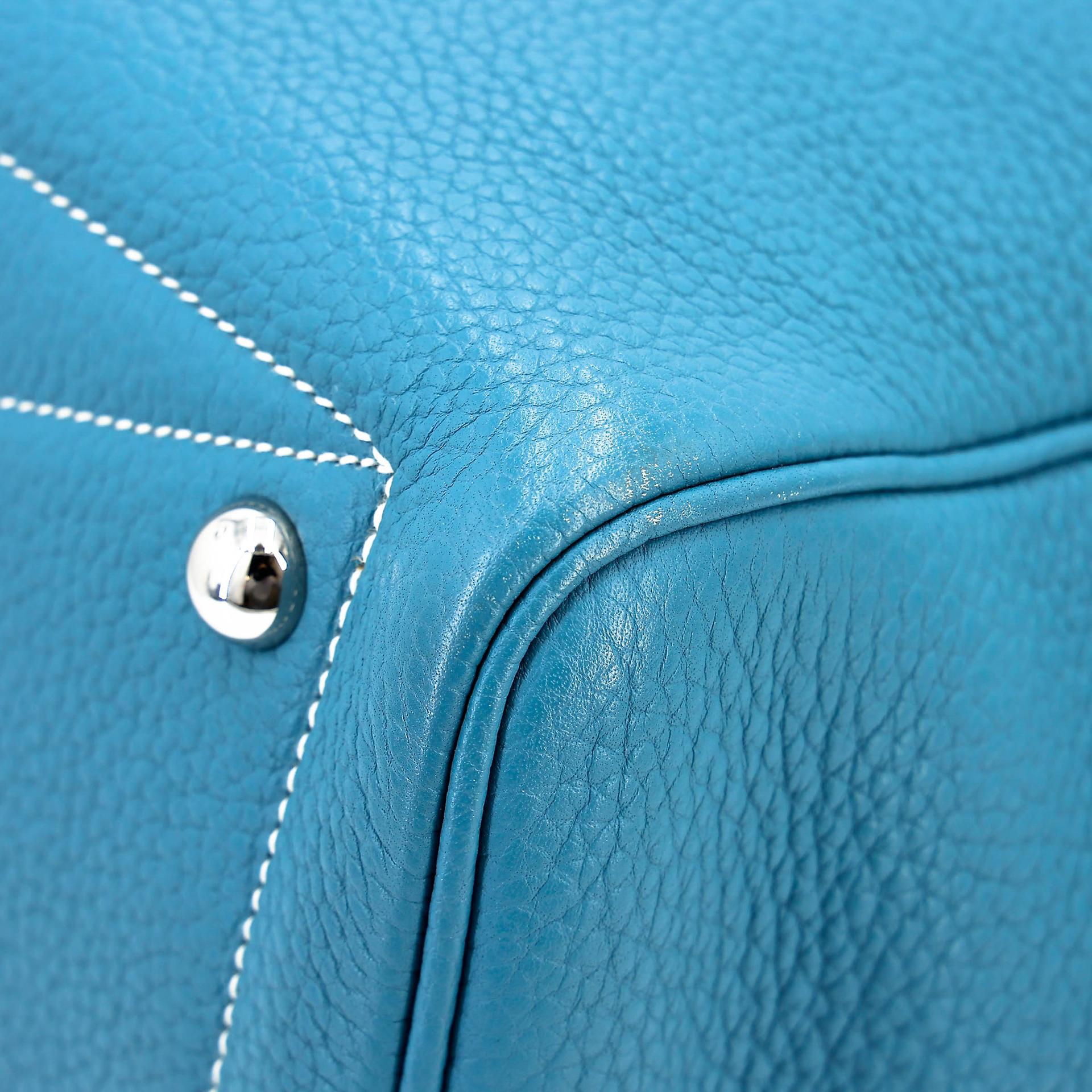 Good ( Rank AB) HERMÈS Victoria 35 Bleu Jean (75) Clemence Palladium hardware Square R (2014) - 10