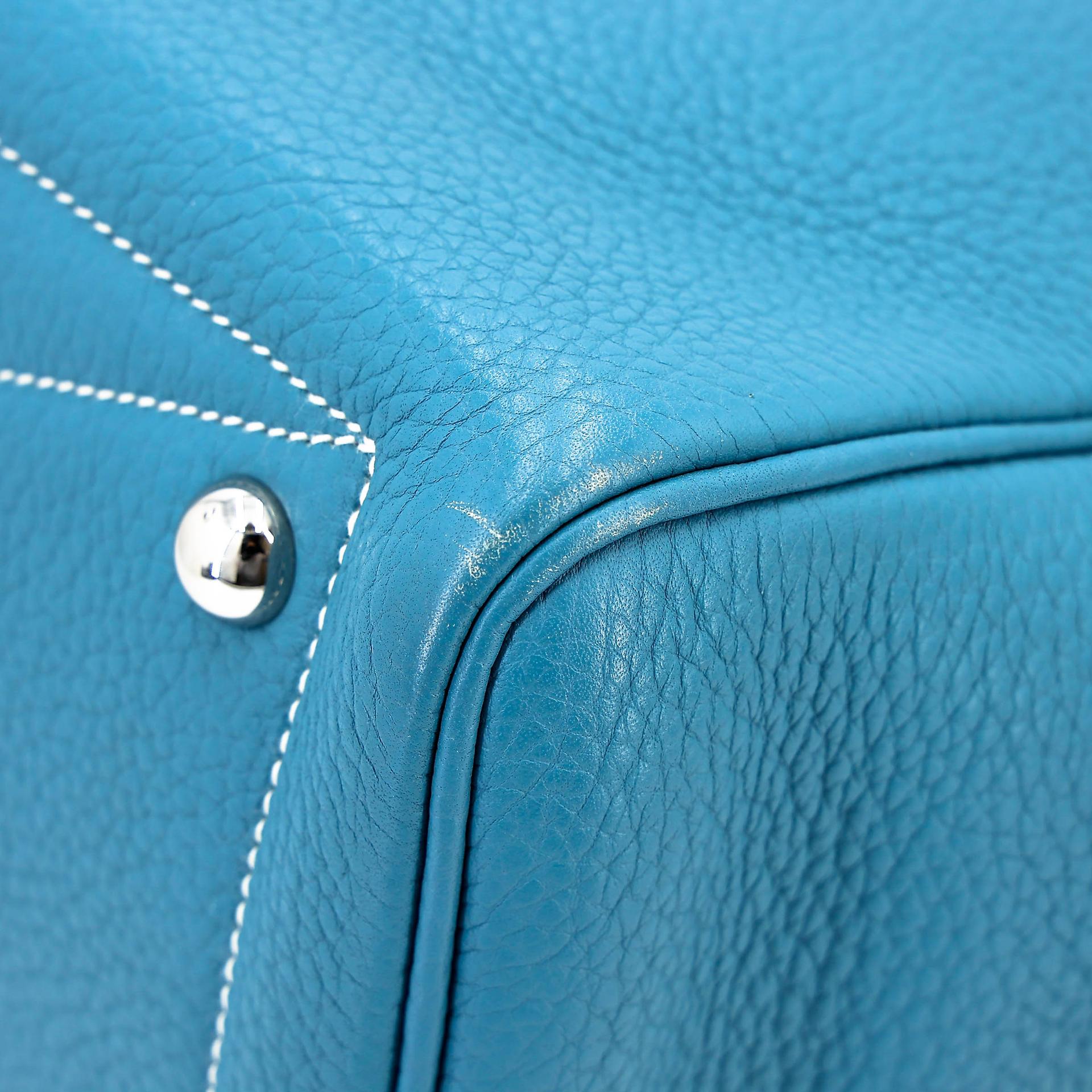 Good ( Rank AB) HERMÈS Victoria 35 Bleu Jean (75) Clemence Palladium hardware Square R (2014) - 8