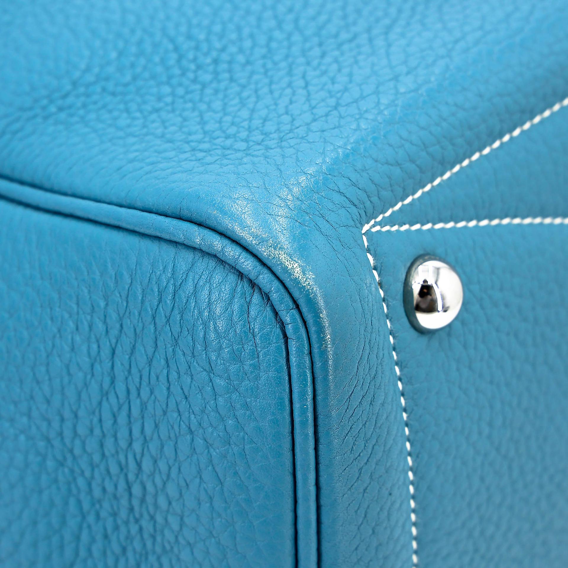 Good ( Rank AB) HERMÈS Victoria 35 Bleu Jean (75) Clemence Palladium hardware Square R (2014) - 11