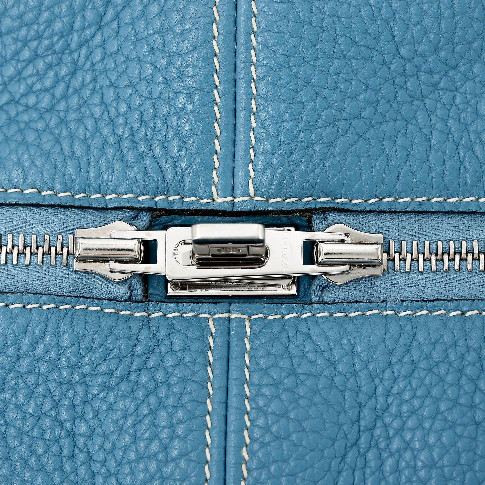 Good ( Rank AB) HERMÈS Victoria 35 Bleu Jean (75) Clemence Palladium hardware Square R (2014) - 14