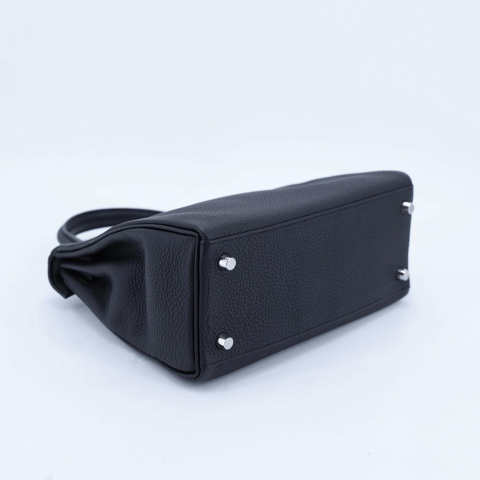 Unused ( Rank NS ) HERMÈS Kelly 25 Noir (89) Togo Palladium hardware W (2024) - 6