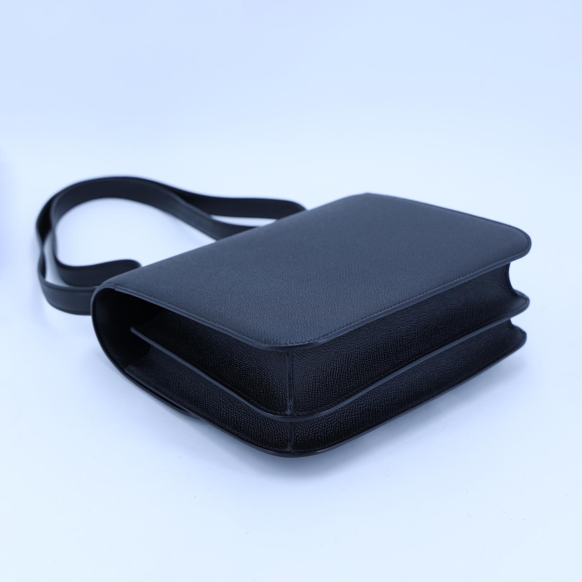 Very Good ( Rank A) HERMÈS Constance 24 Noir (89) Epsom Enamel hardware X (2016) - 6