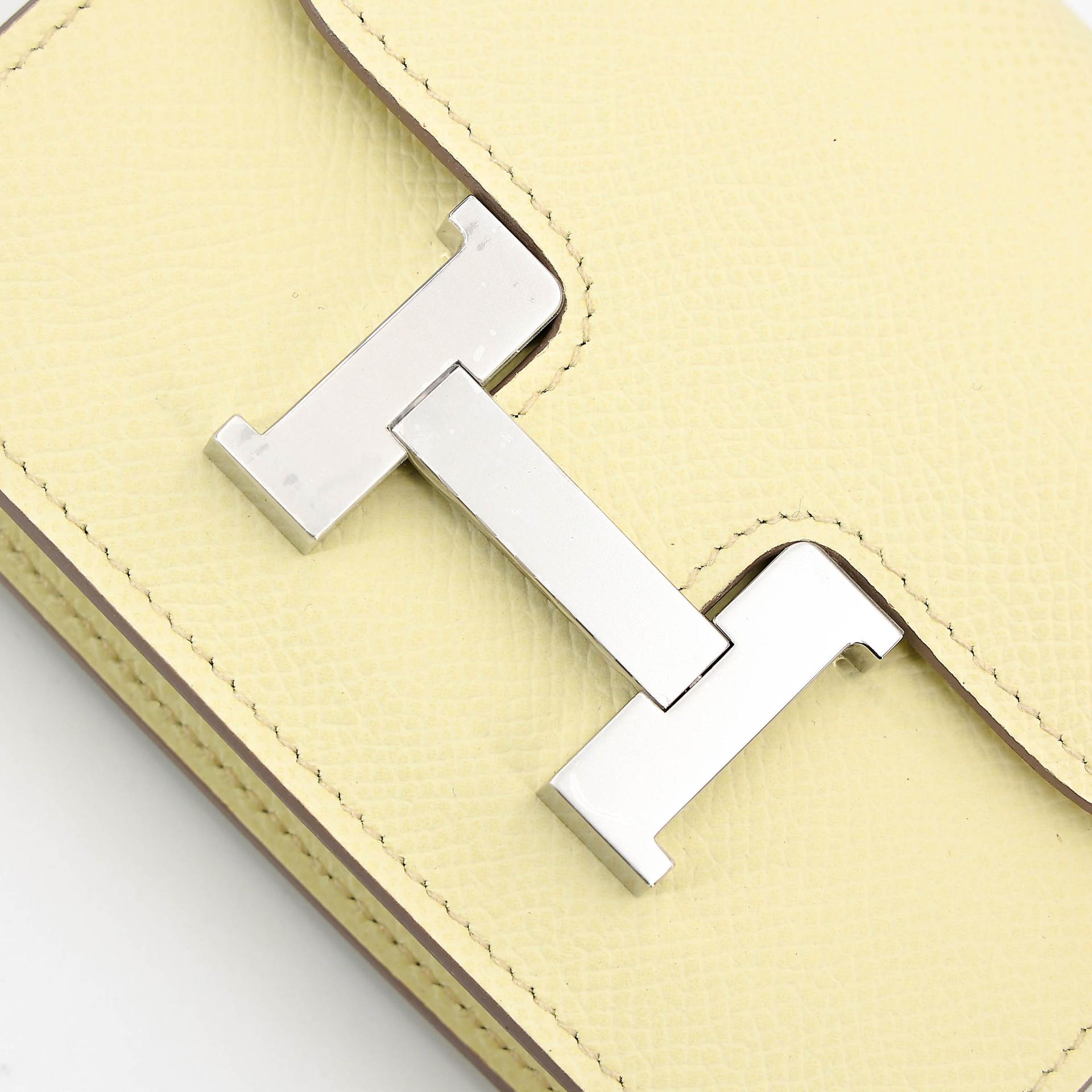 全新 HERMÈS 爱马仕 Constance Slim 钱包 i8 米尔顿黄 Jaune milton色 Epsom皮 银扣 K刻 2025年 - 7