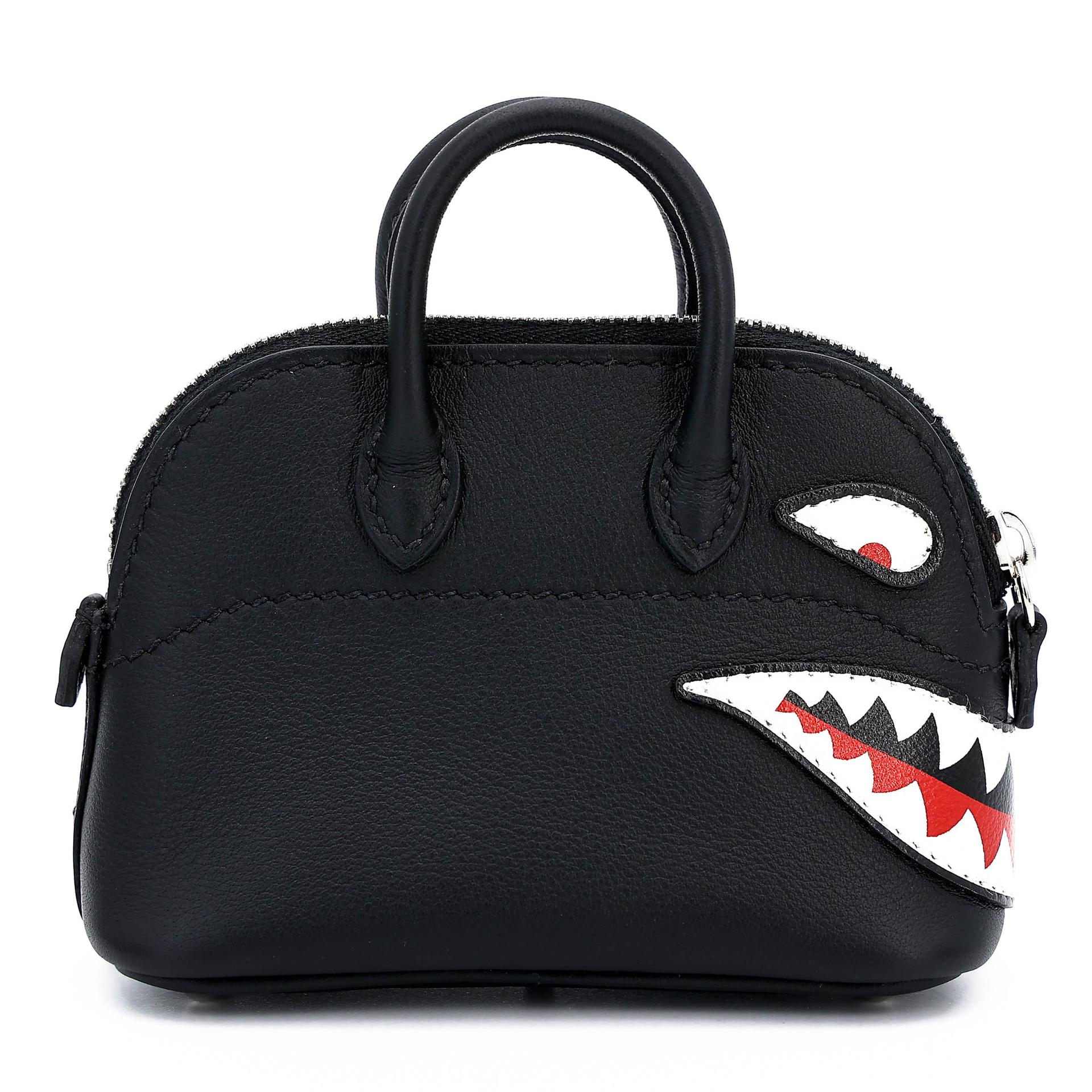 Bolide Shark charm Noir (89)