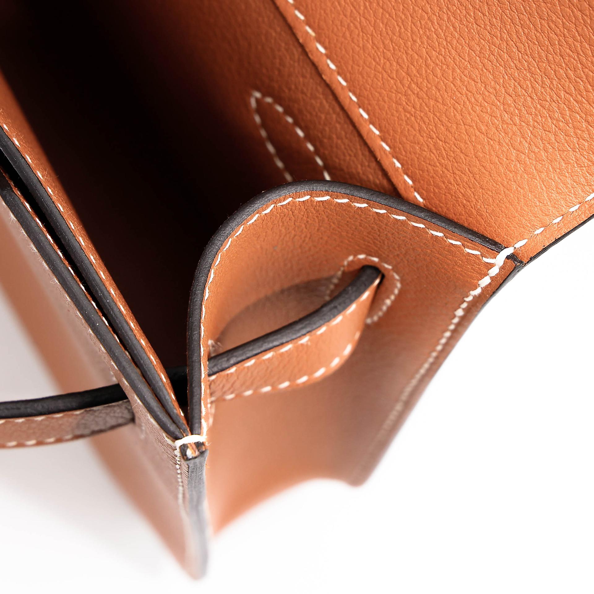 未使用保存品 HERMÈS 爱马仕 Kelly depeches 25 公文包 1H 太妃金 Toffee Evercolor皮 银扣 Y刻 2020年 - 17