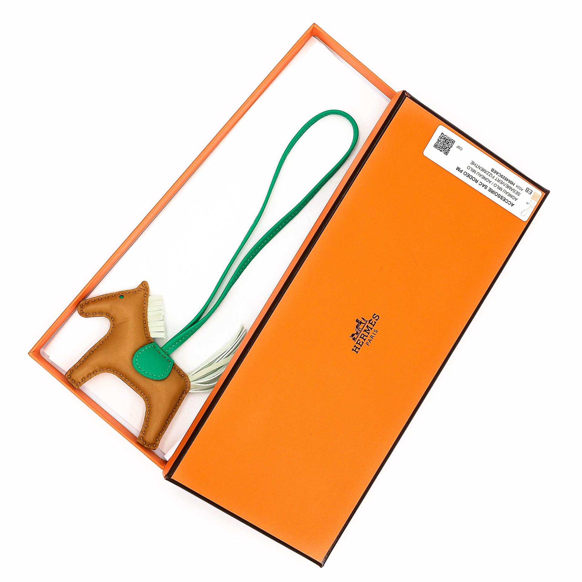 Unused ( Rank NS ) HERMÈS Rodeo PM Sesame (2S) Vert Fizz (0S) Menthe (6W) Agneau B (2023) - 3