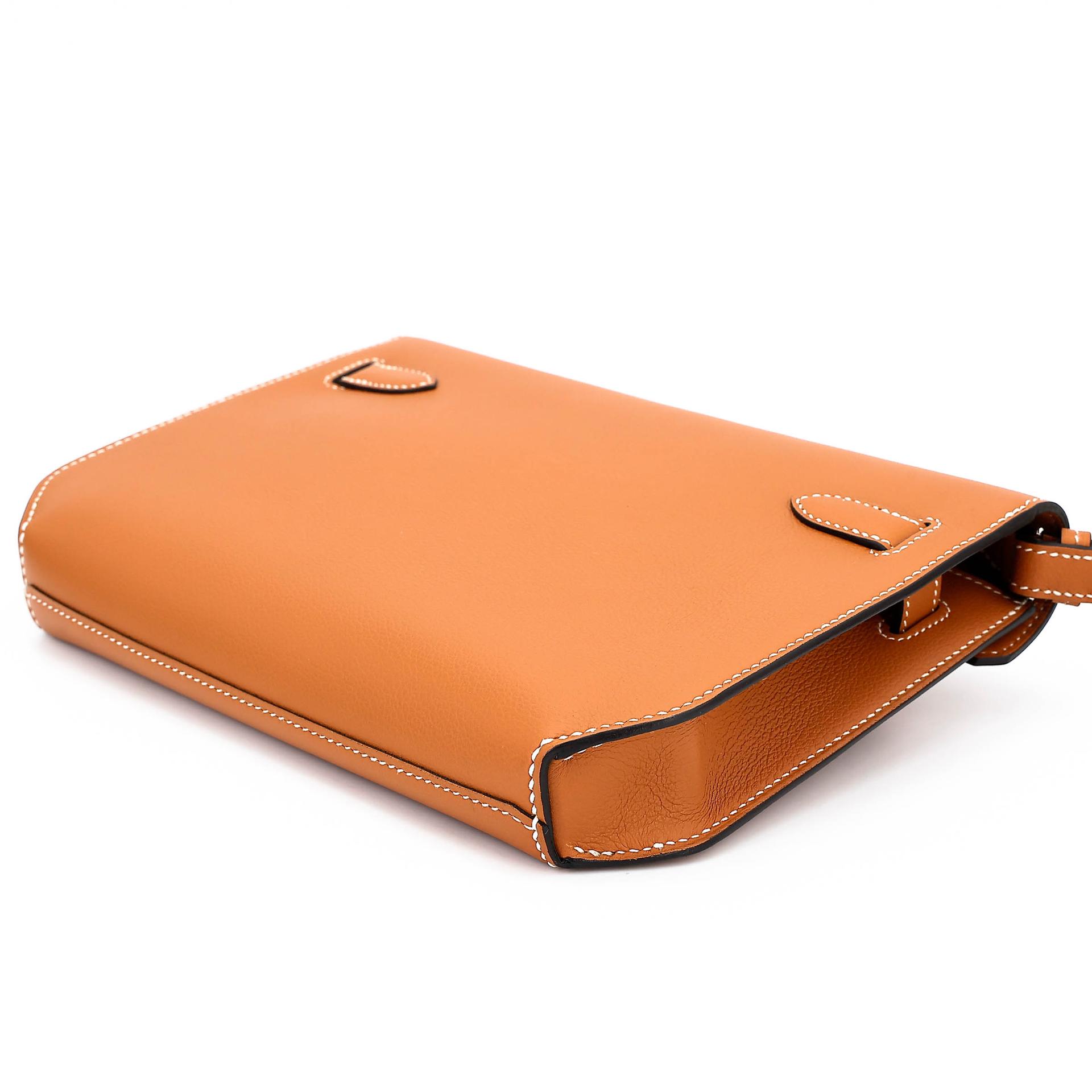 未使用保存品 HERMÈS 爱马仕 Kelly depeches 25 公文包 1H 太妃金 Toffee Evercolor皮 银扣 Y刻 2020年 - 8