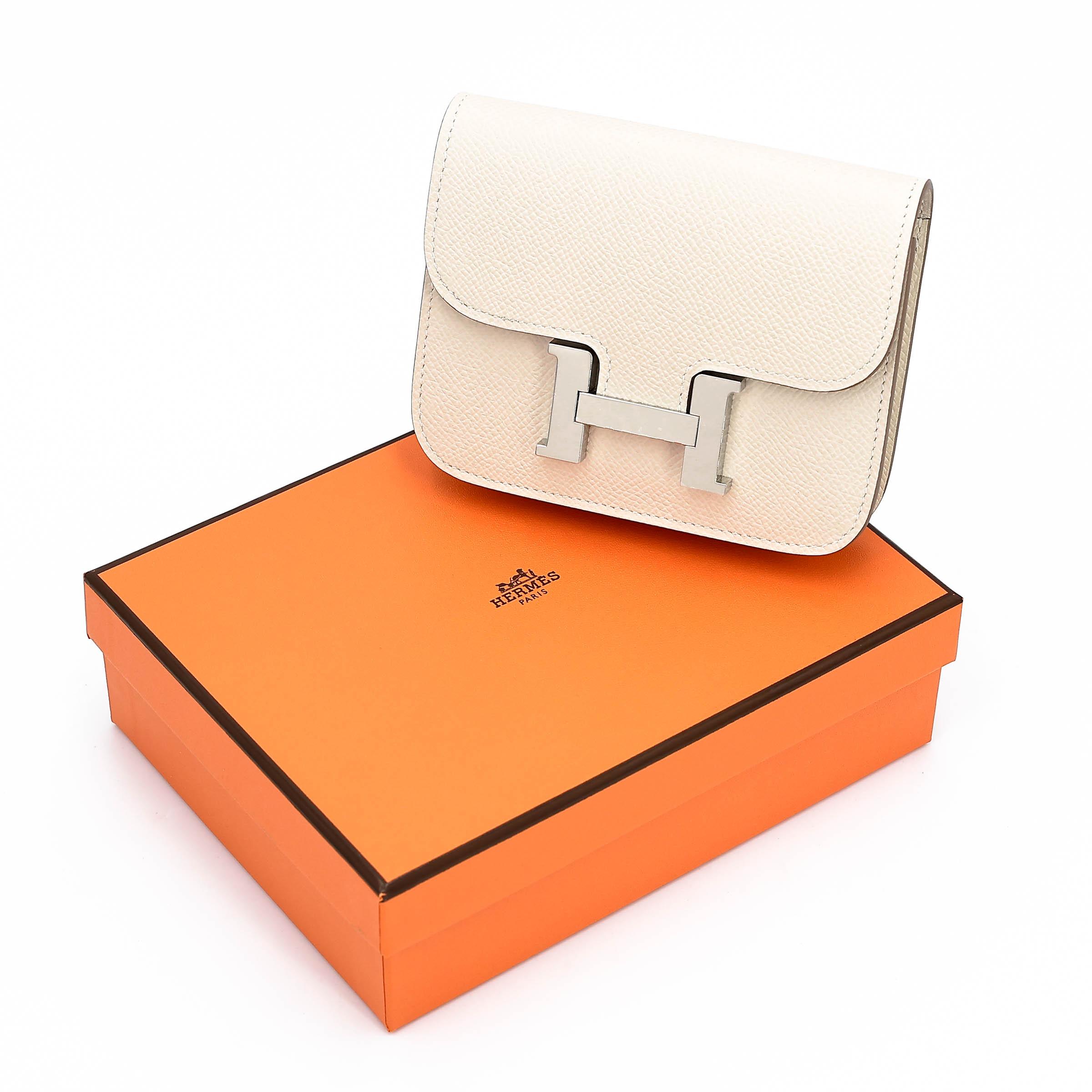 全新 HERMÈS 爱马仕 Constance Slim 钱包 10 奶昔白 Craie Epsom皮 银扣 K刻 2025年 - 3